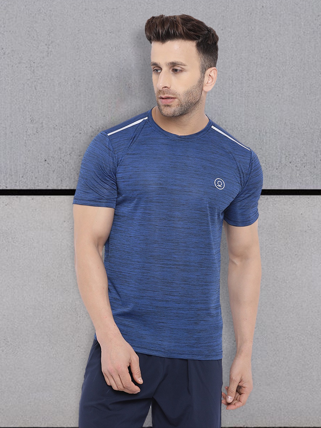 

Chkokko Men Blue Self Design Round Neck T-shirt