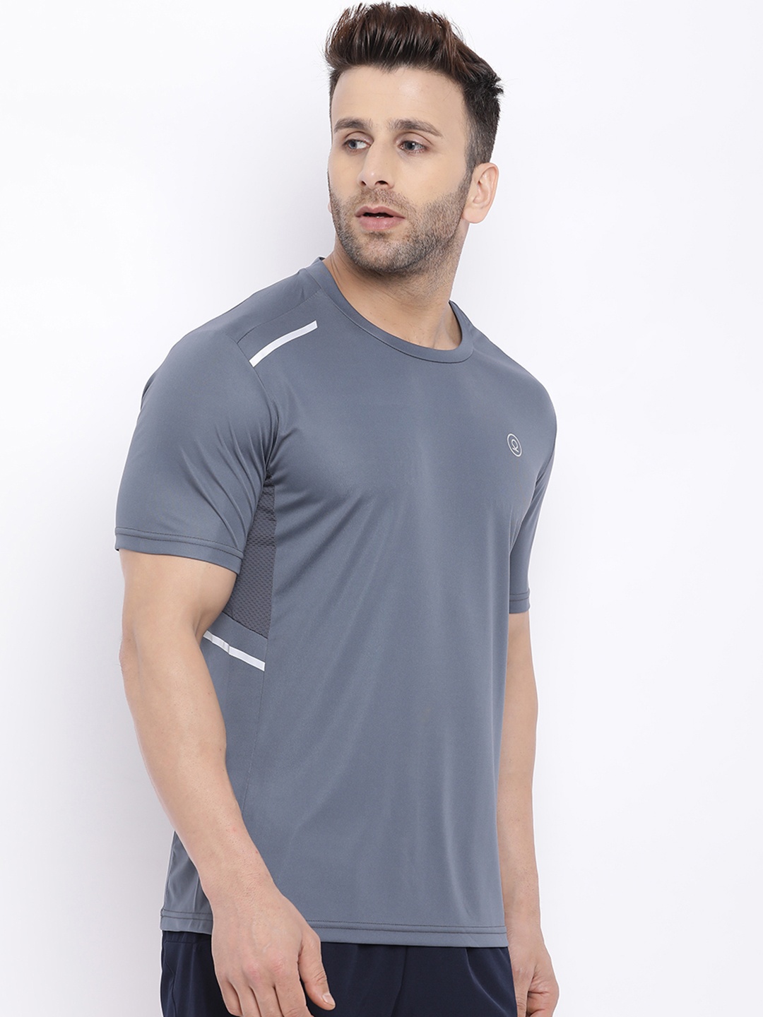 

CHKOKKO Men Grey Solid Round Neck T-shirt