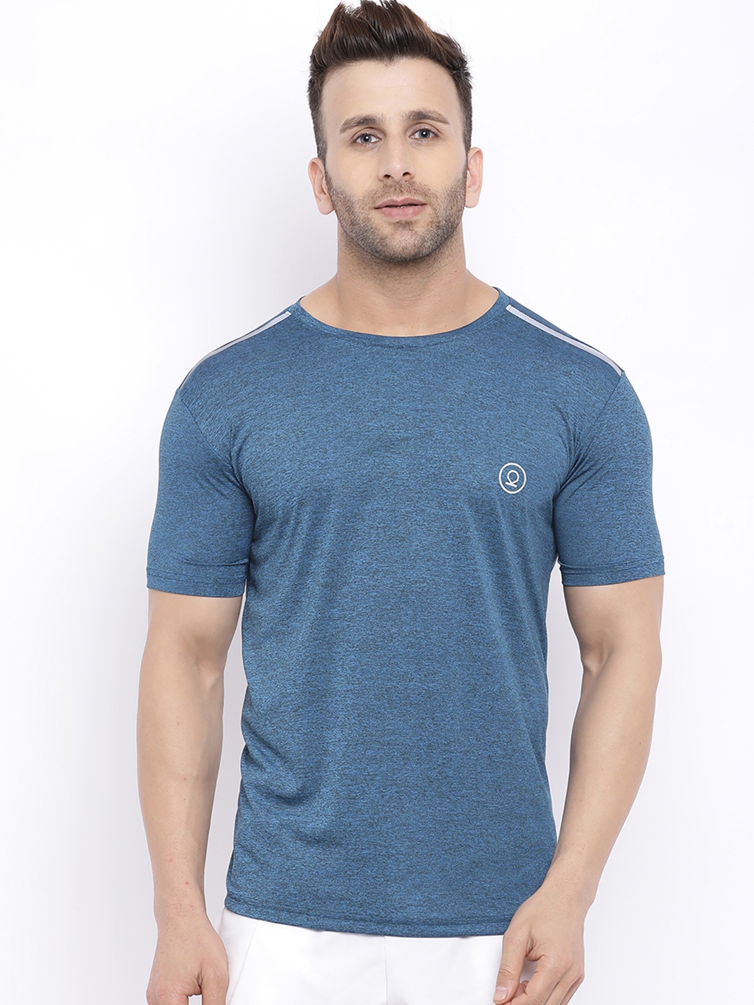 

CHKOKKO Men Blue Solid Round Neck T-shirt