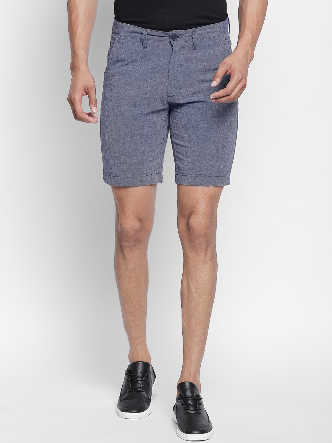 

BYFORD by Pantaloons Men Navy Blue & White Checked Slim Fit Regular Shorts