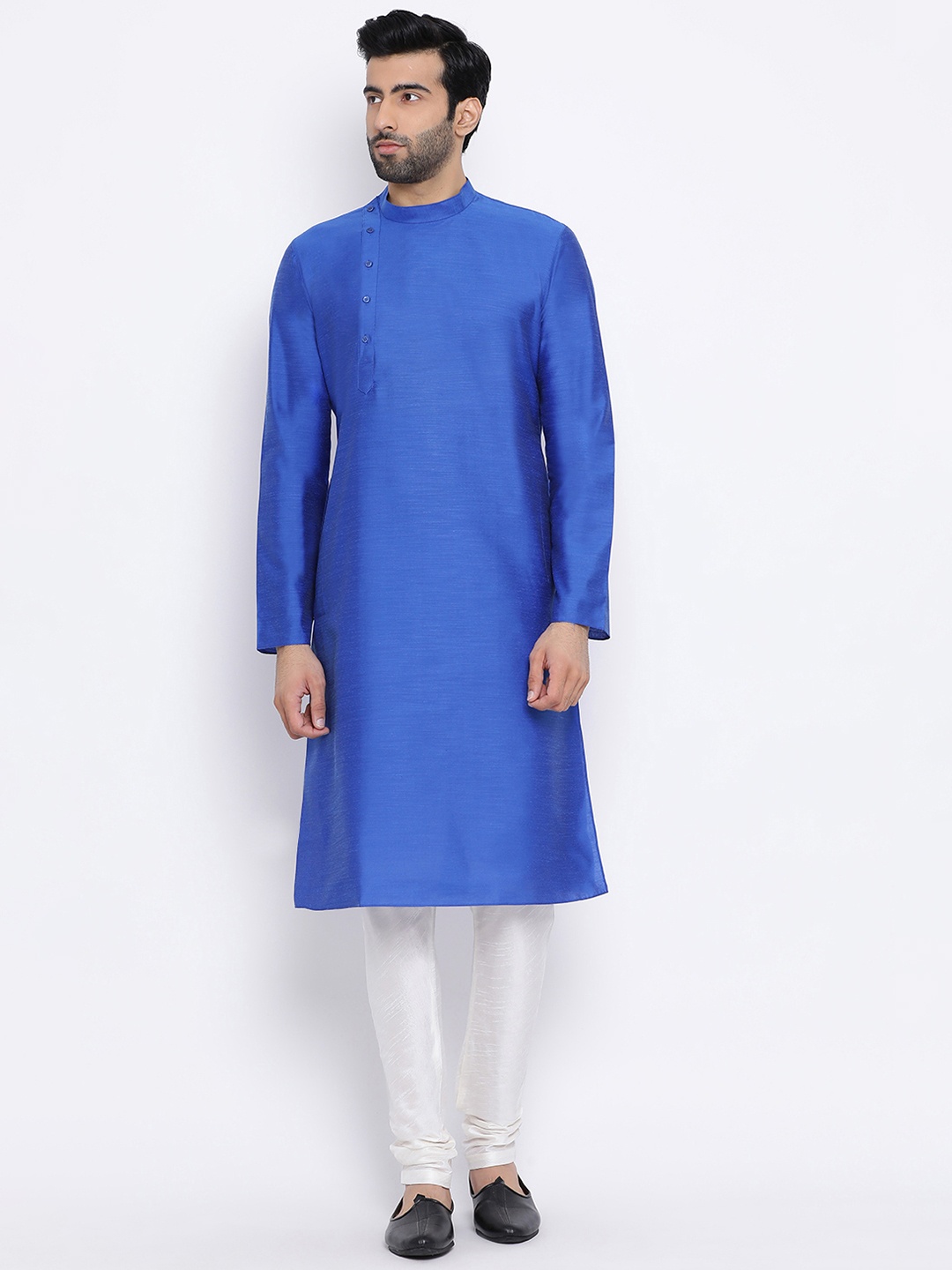 

NAMASKAR Men Blue & Off-White Solid Kurta with Churidar