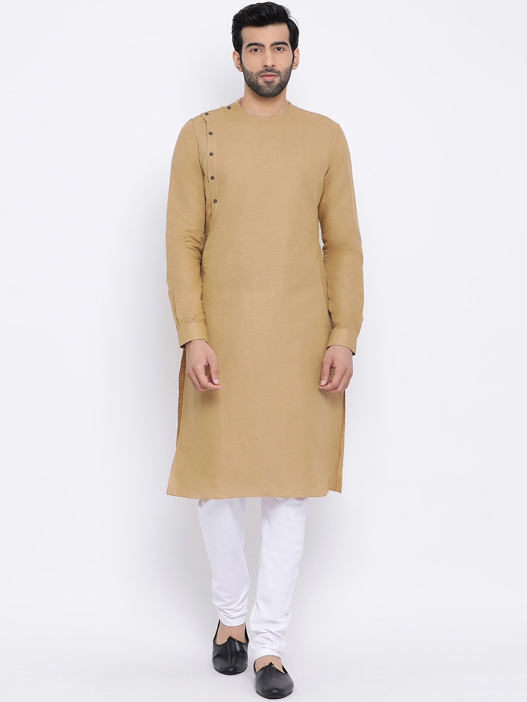 

NAMASKAR Men Camel Brown Cotton Solid Straight Kurta