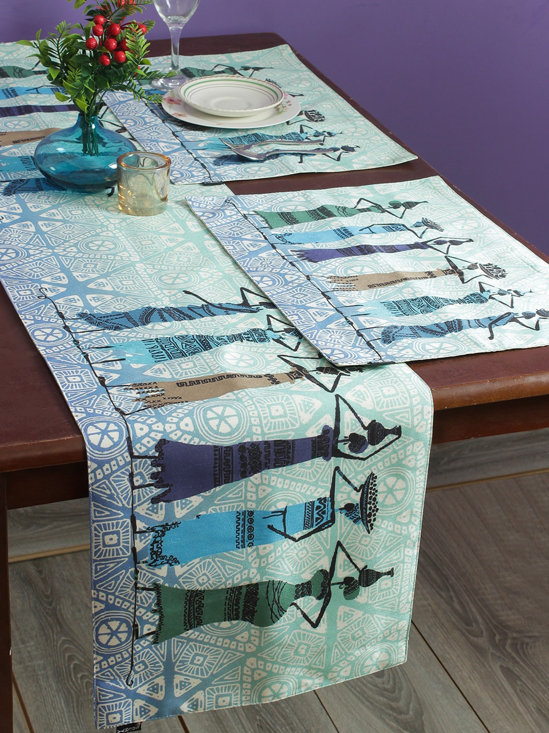 

Soumya Set of 6 Blue Printed Table Mats With A Table Runner