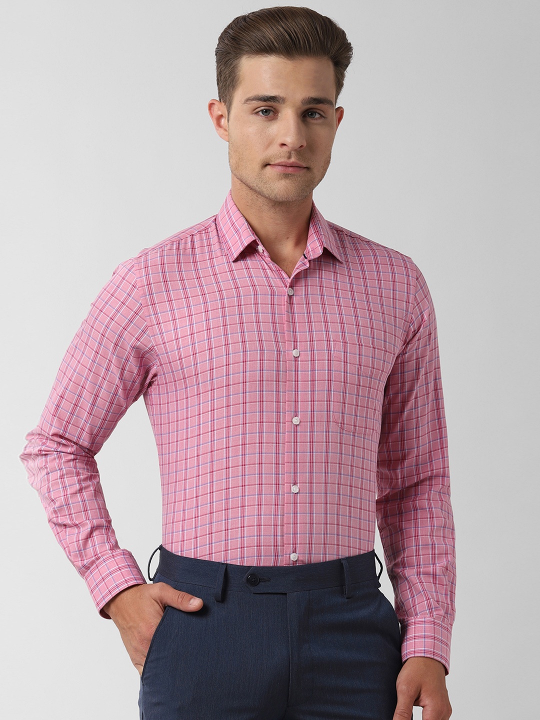 

Peter England Men Pink & Blue Slim Fit Checked Formal Shirt