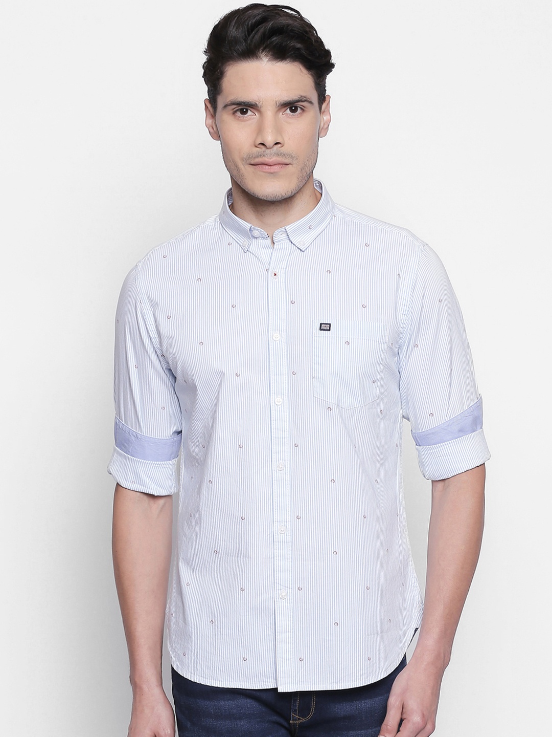 

BYFORD by Pantaloons Men Blue & White Slim Fit Striped Casual Shirt