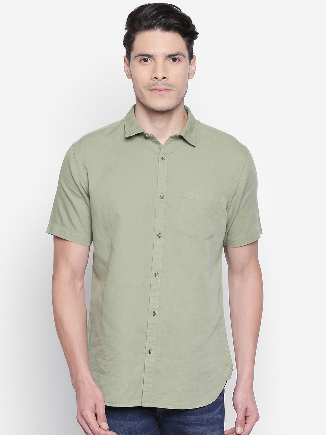 

BYFORD by Pantaloons Men Green Regular Fit Solid Casual Shirt