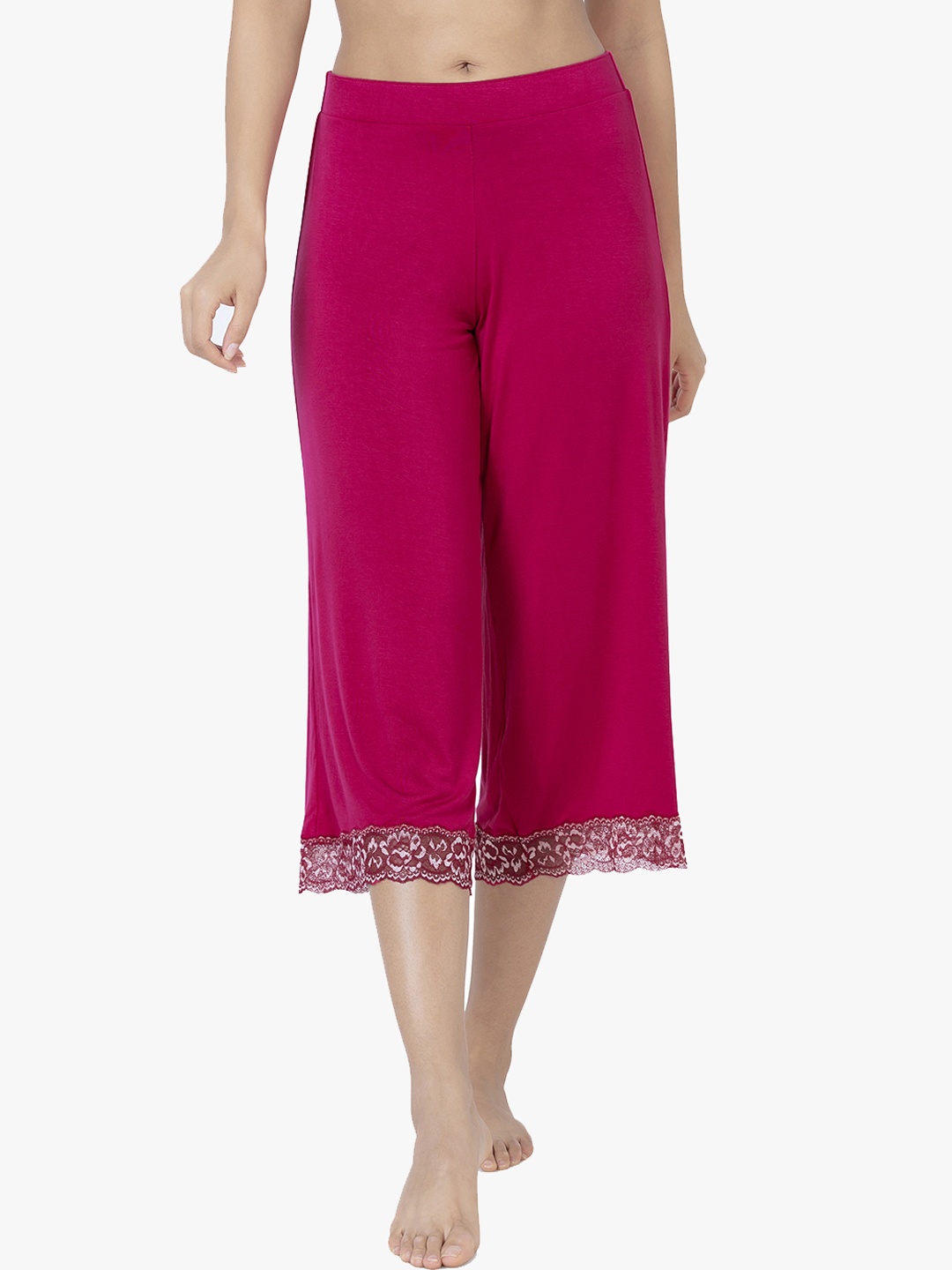 

Amante Women Fuchsia Pink Solid Cropped Lounge Pants with Lace Inserts