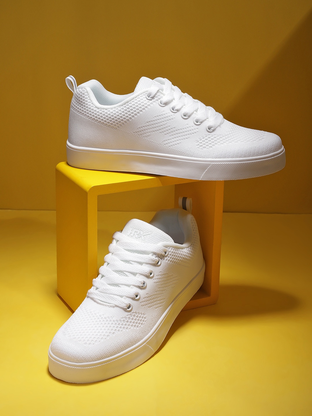 

HRX by Hrithik Roshan Women White Fly Sneakers