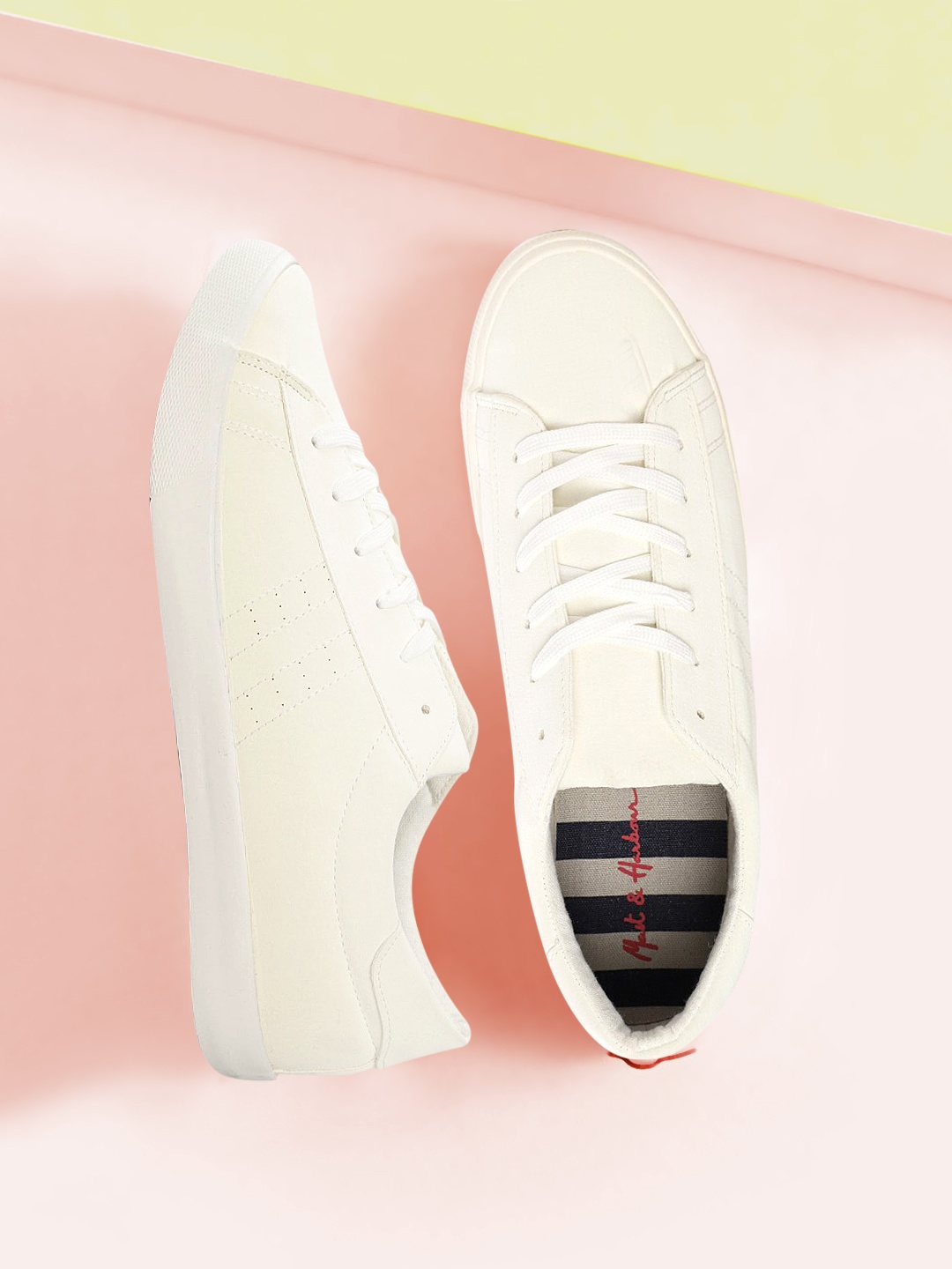 

Mast & Harbour Men White Solid Sneakers