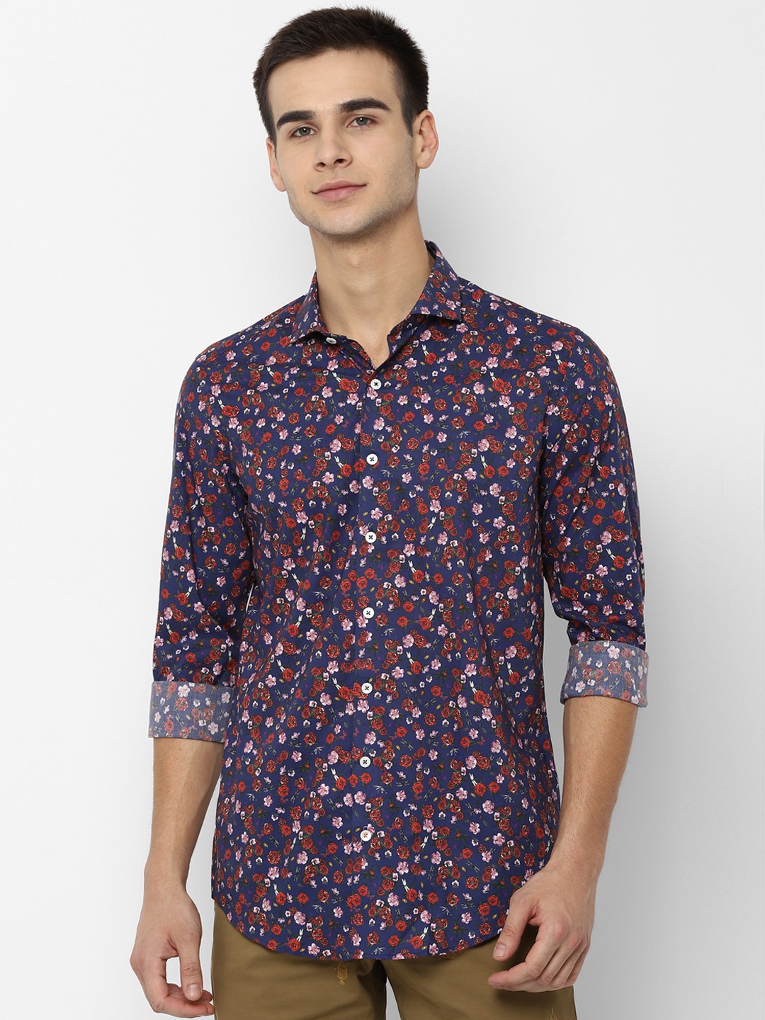 

SIMON CARTER LONDON Men Navy Blue & Red Slim Fit Printed Casual Shirt