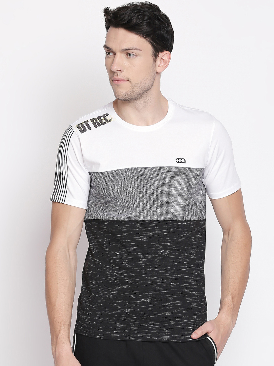 

Ajile by Pantaloons Men White Grey Colourblocked Round Neck Pure Cotton T-shirt