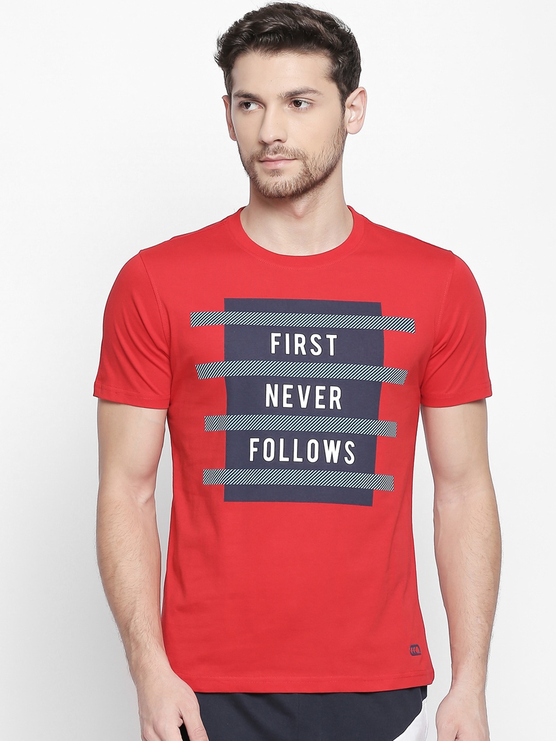 

Ajile by Pantaloons Men Red Printed Round Neck Pure Cotton T-shirt