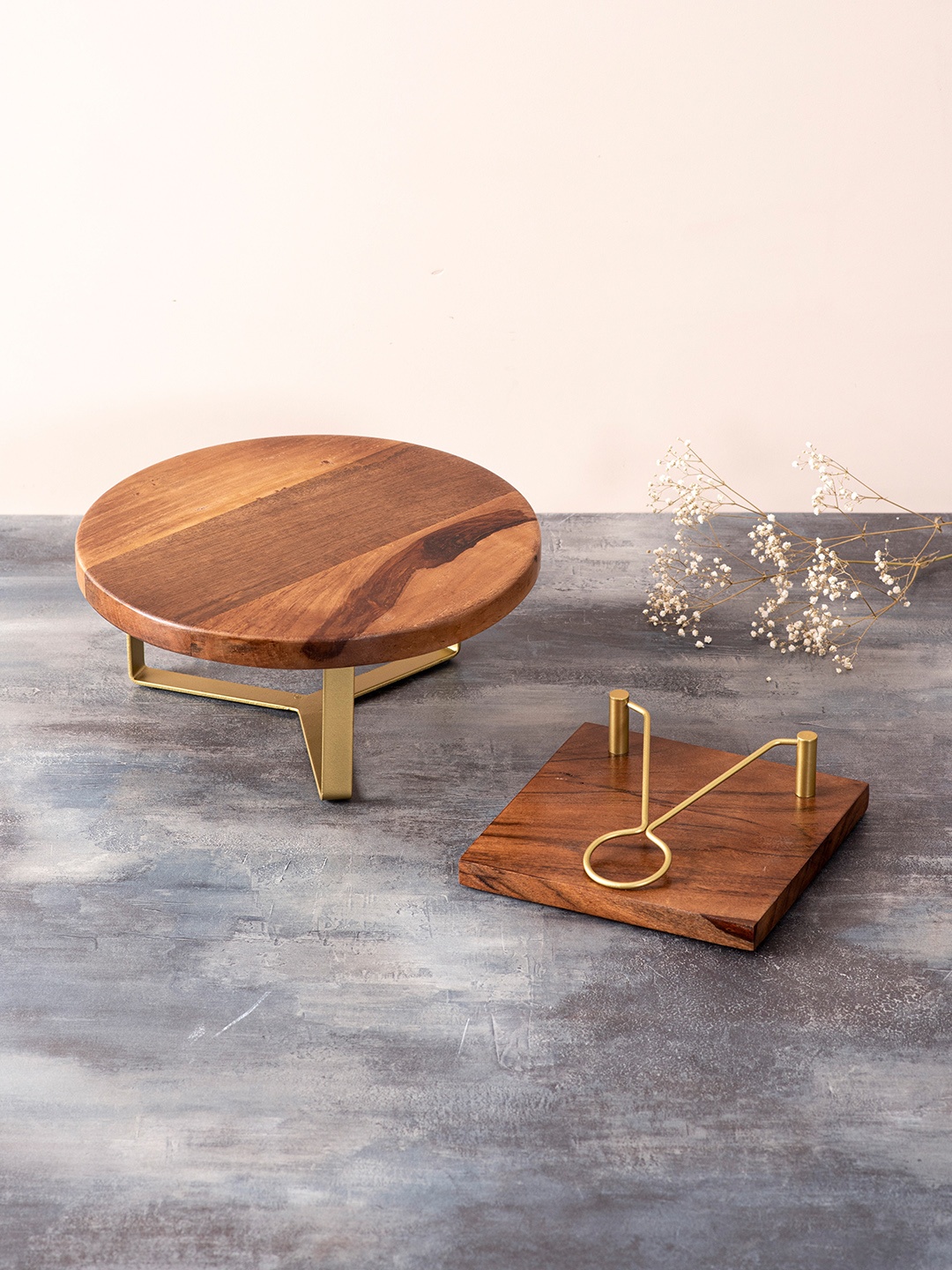 

nestroots Brown Solid Sheesham Wood Cake Stand & Napkin Stand