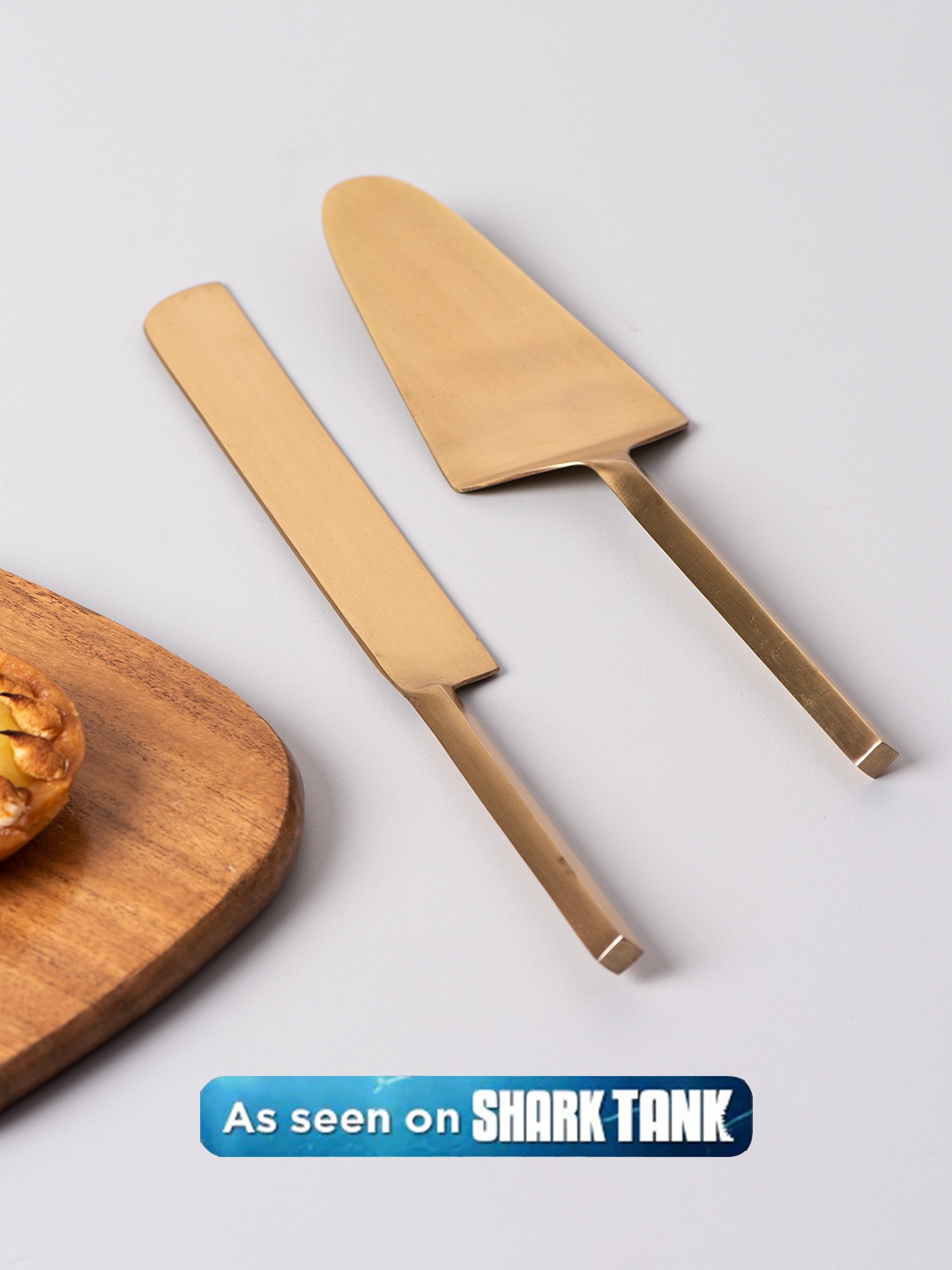 

nestroots Set Of 2 Muted Gold-Toned Solid Stainless Steel Cake Server Set