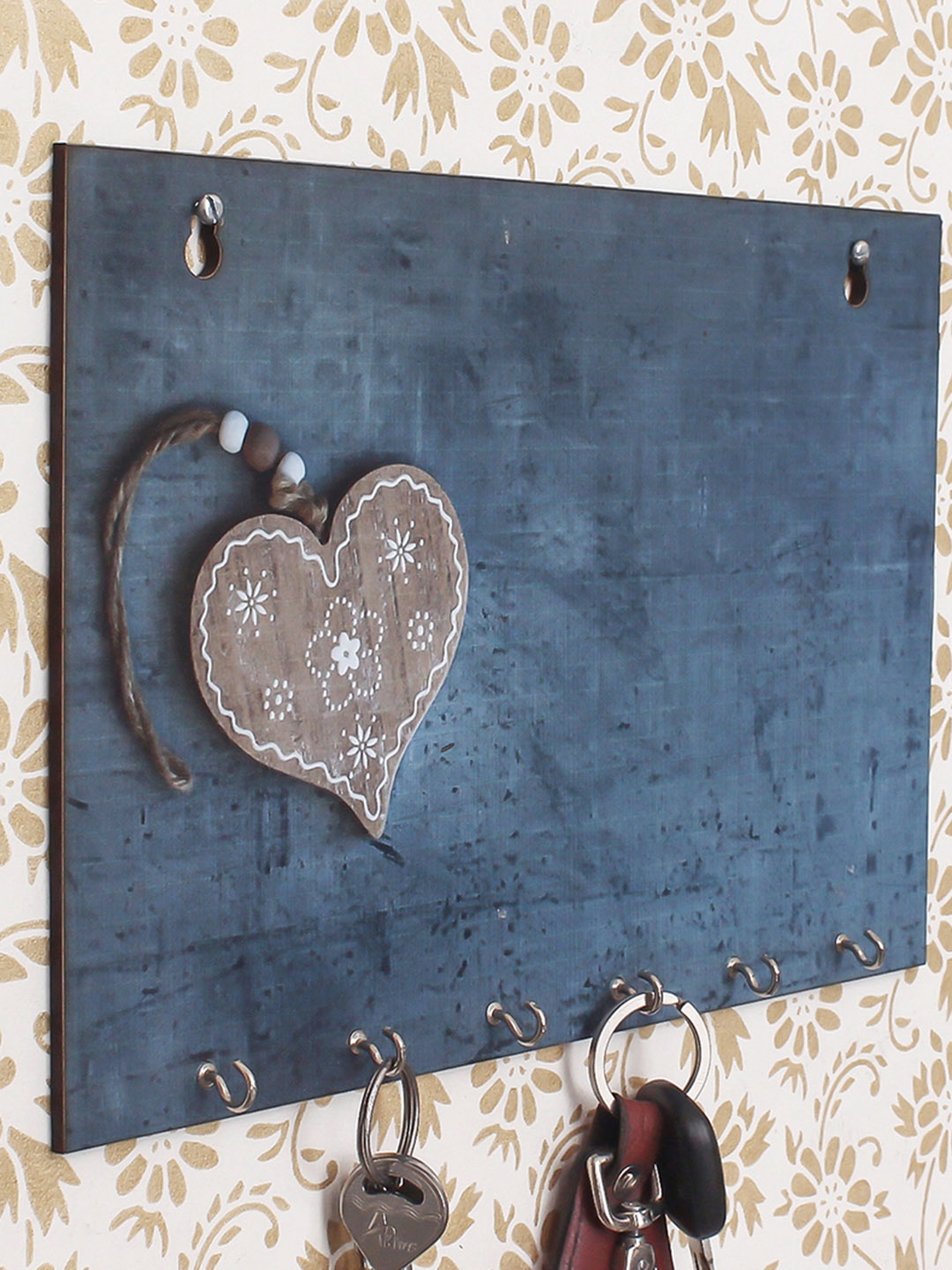 

eCraftIndia Blue Heart Theme Wooden Key Holder with 6 Hooks