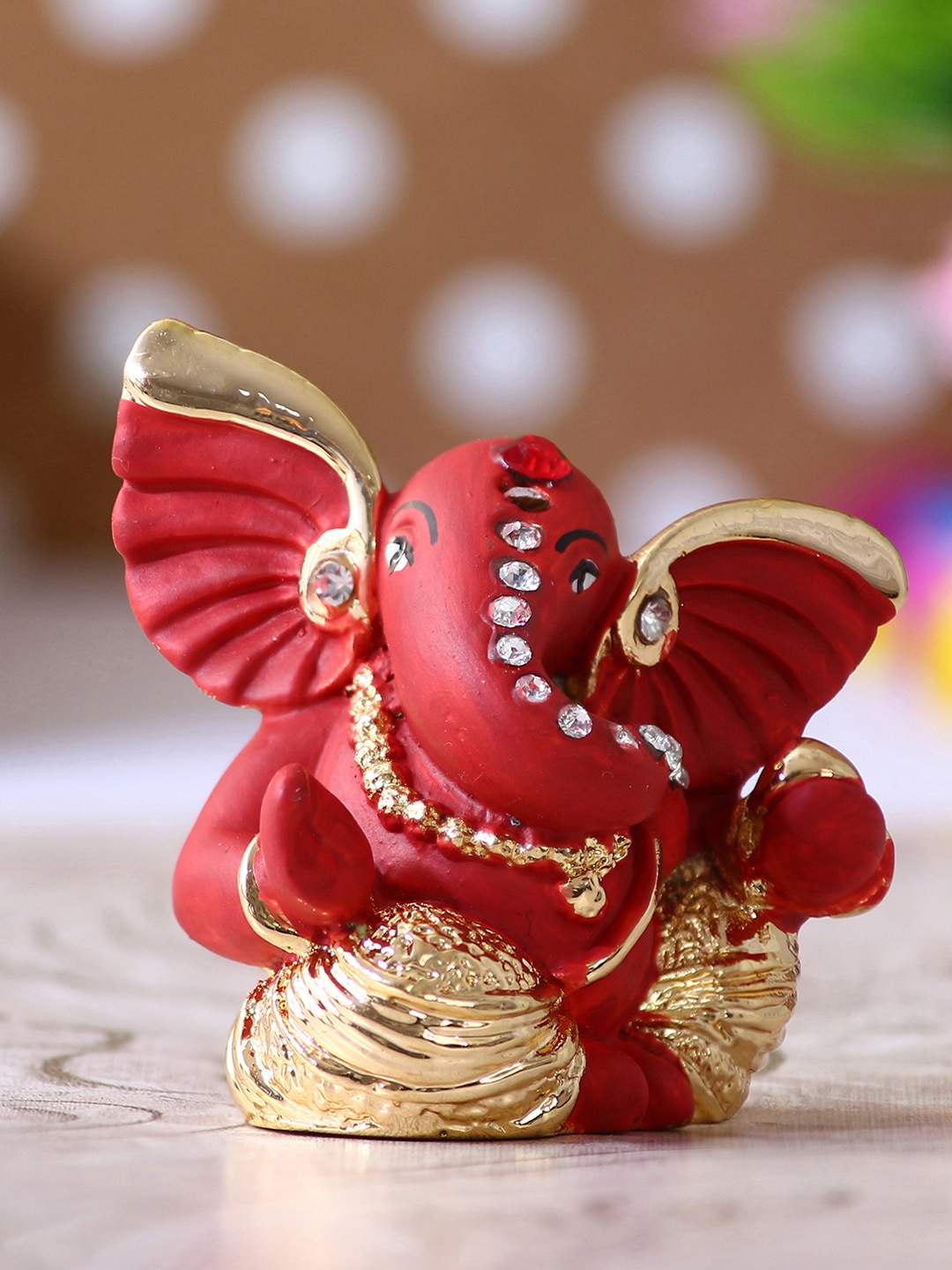 

eCraftIndia Red & Gold Toned Handcrafted Mini Kaan Lord Ganesha Showpiece