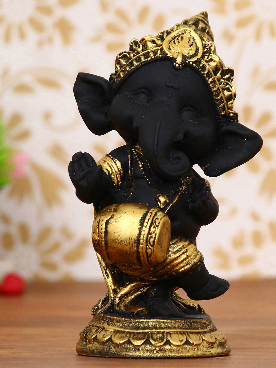 

eCraftIndia Black & Gold-Toned Lord Ganesha Dancing Avatar Decorative Showpiece