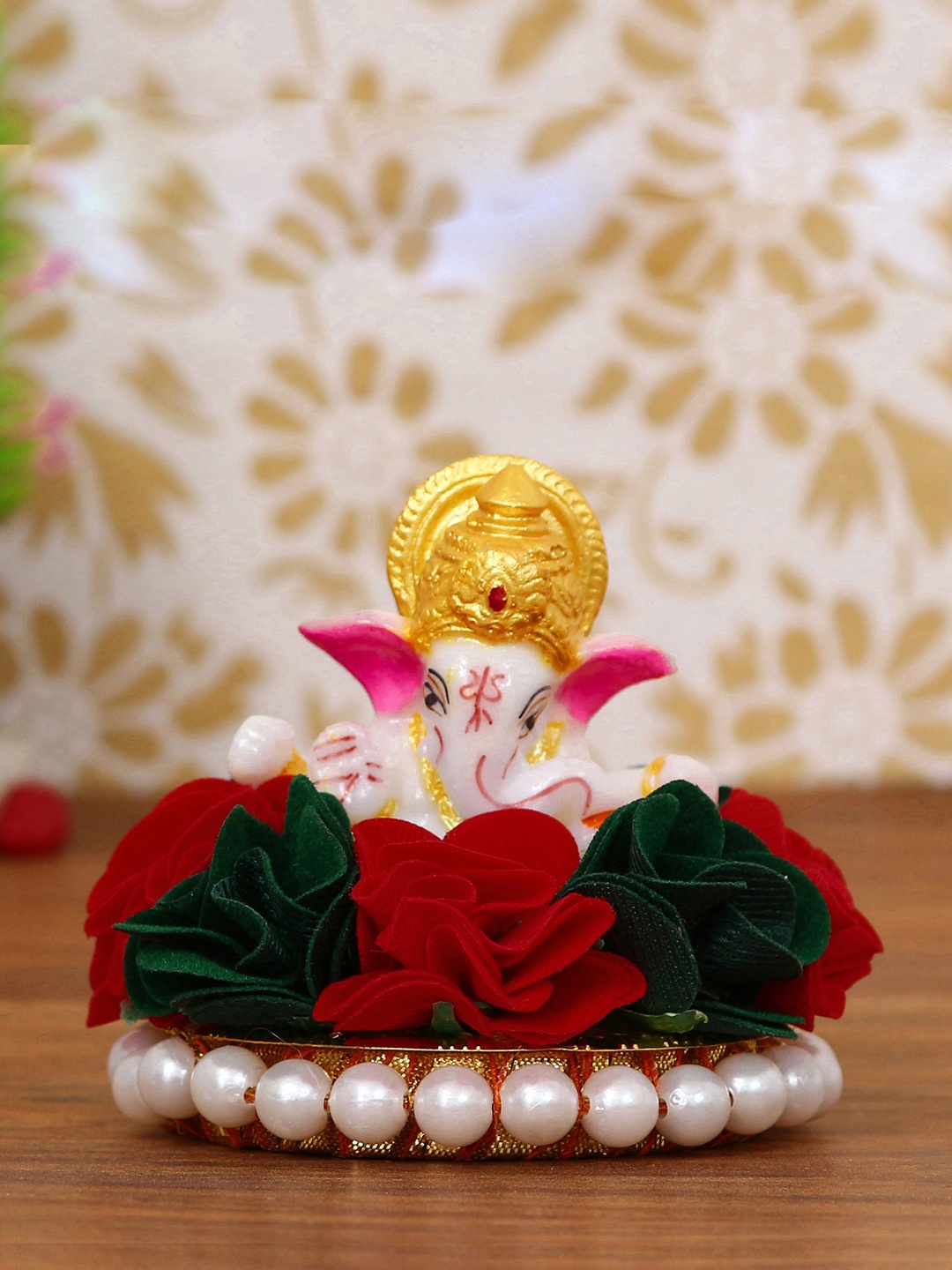 

eCraftIndia Red & White Handcrafted Lord Ganesha On Decorative Plate With Flowers Showpiece