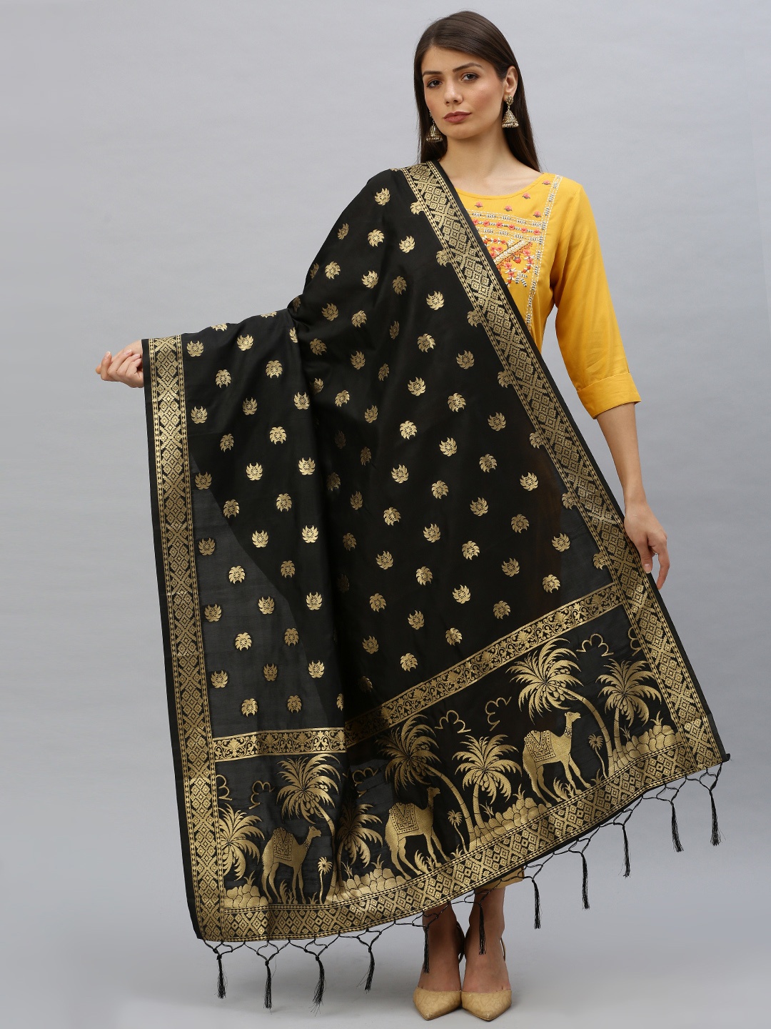 

MIMOSA Black & Gold-Toned Banarasi Woven Design Dupatta