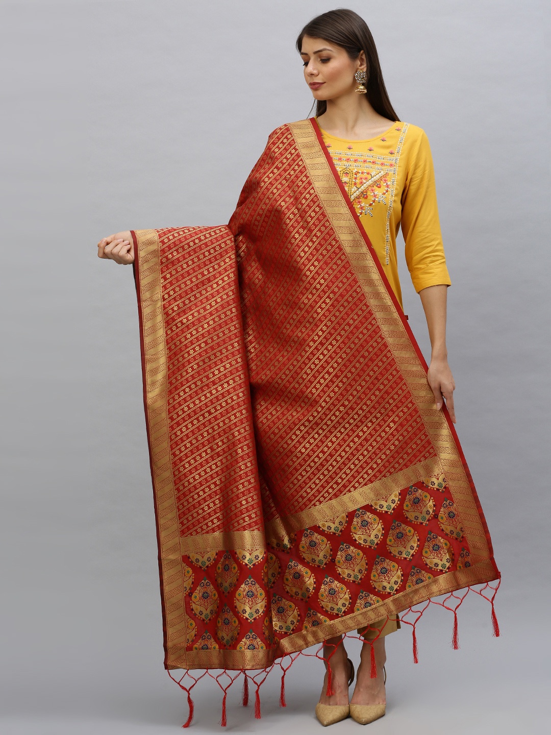 

MIMOSA Red & Gold-Toned Woven Design Banarasi Art Silk Dupatta