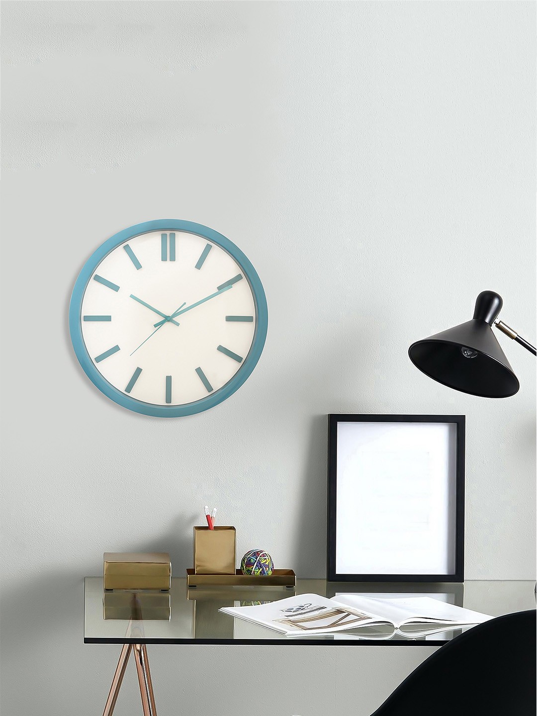 

eCraftIndia Cream-Coloured Round Solid Analogue Wall Clock 35.5 cm