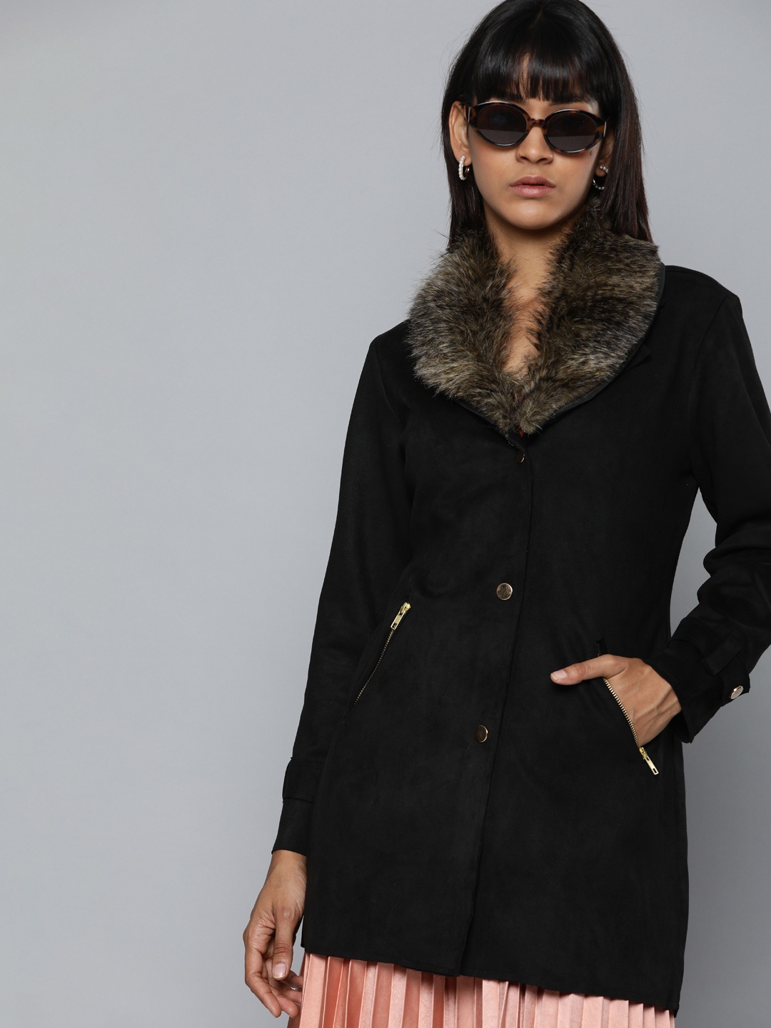 

Chemistry Women Black Solid Parka