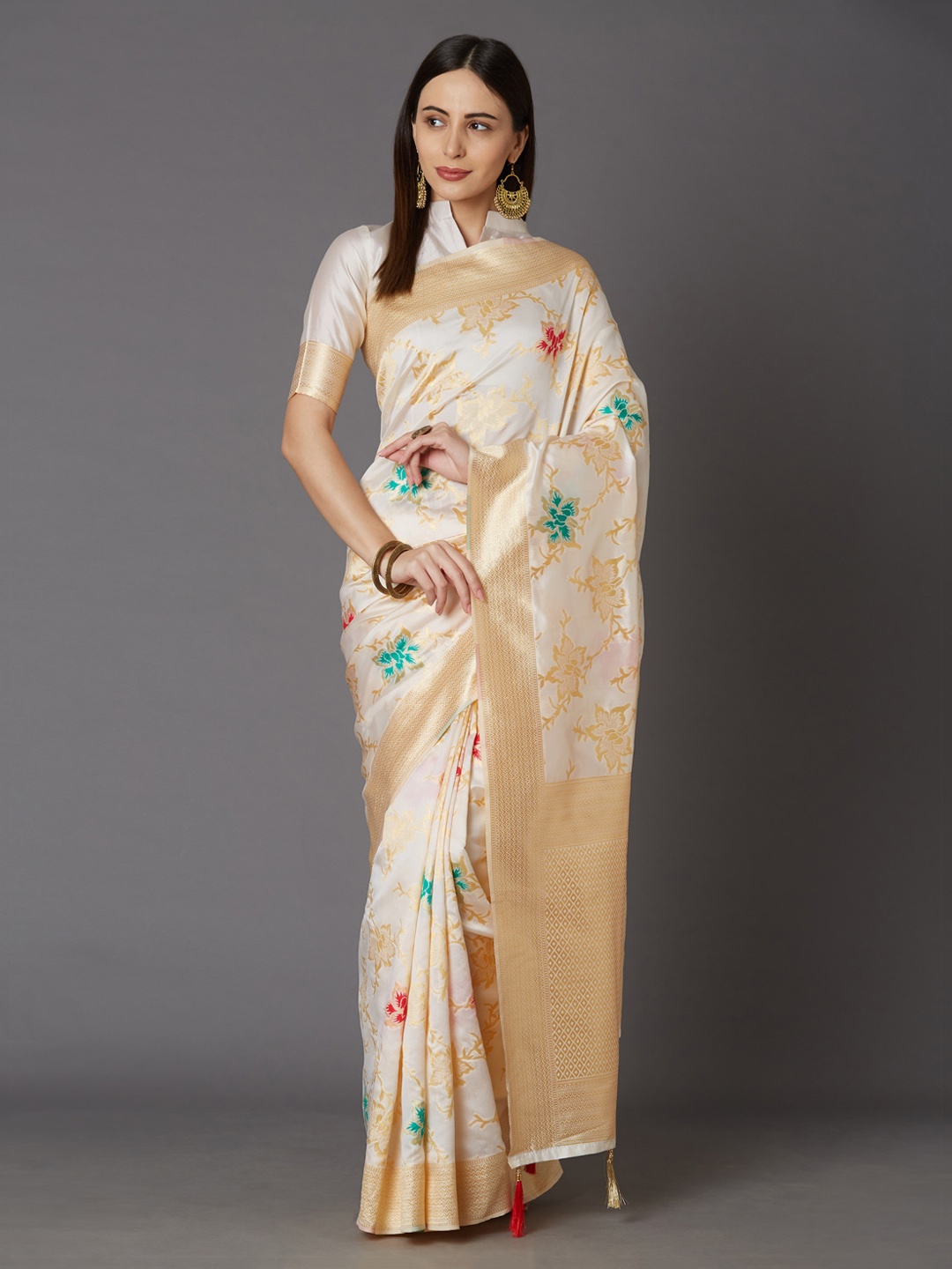 

Mitera Cream-Coloured & Gold-Coloured Silk Blend Woven Design Kanjeevaram Saree