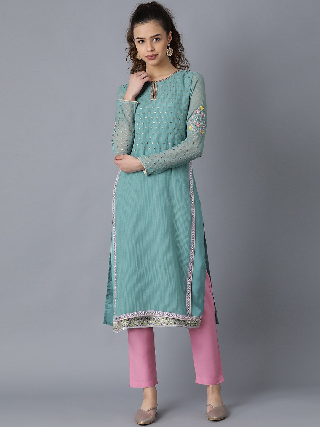 

WISHFUL Women Sea Green & Gold-Coloured Sequin Embellished Straight Kurta