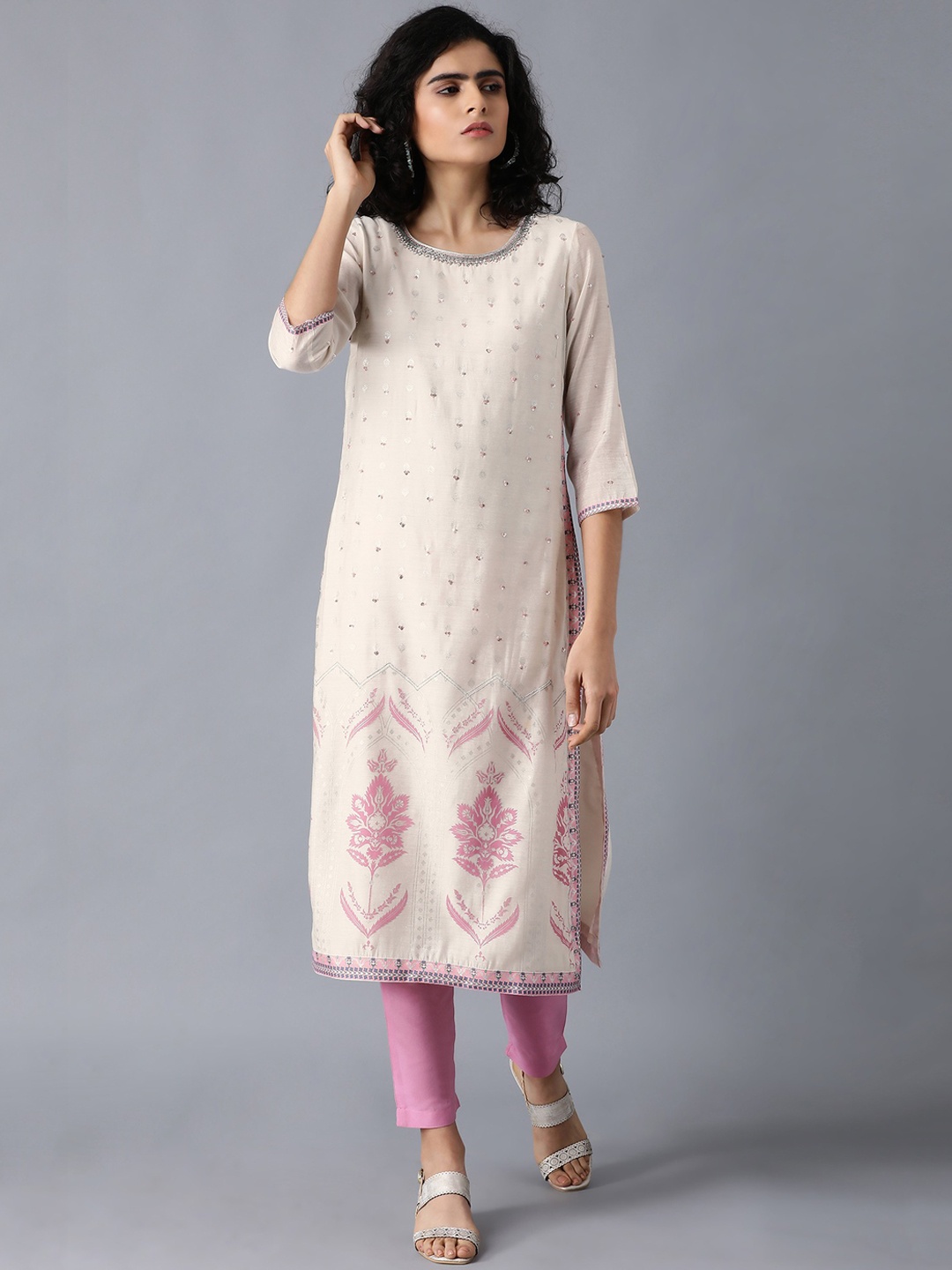 

WISHFUL Women Beige Printed Straight Kurta