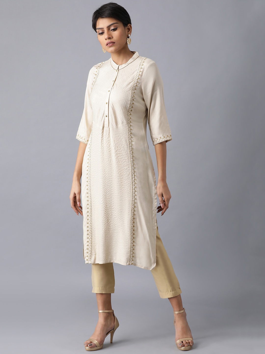 

WISHFUL Women Beige Embroidered Straight Kurta