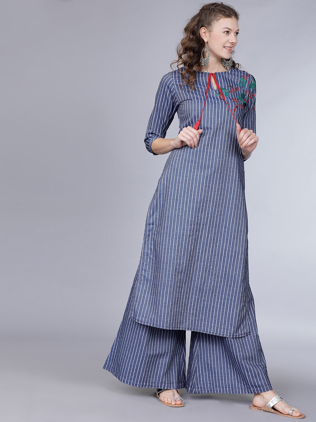 

Vishudh Women Blue & White Striped Kurta with Trousers