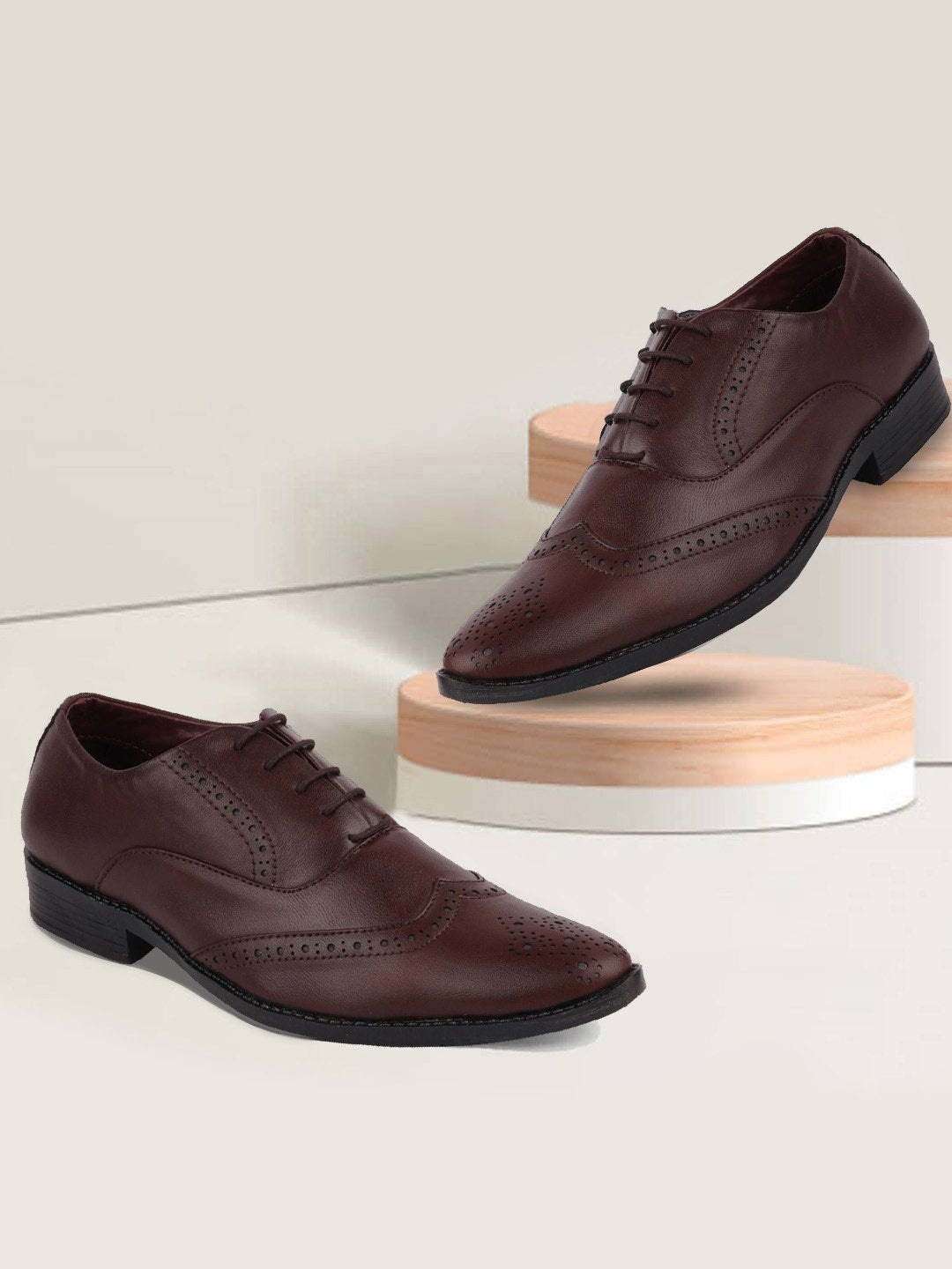 

FAUSTO Men Brown Solid Welted Formal Brogues