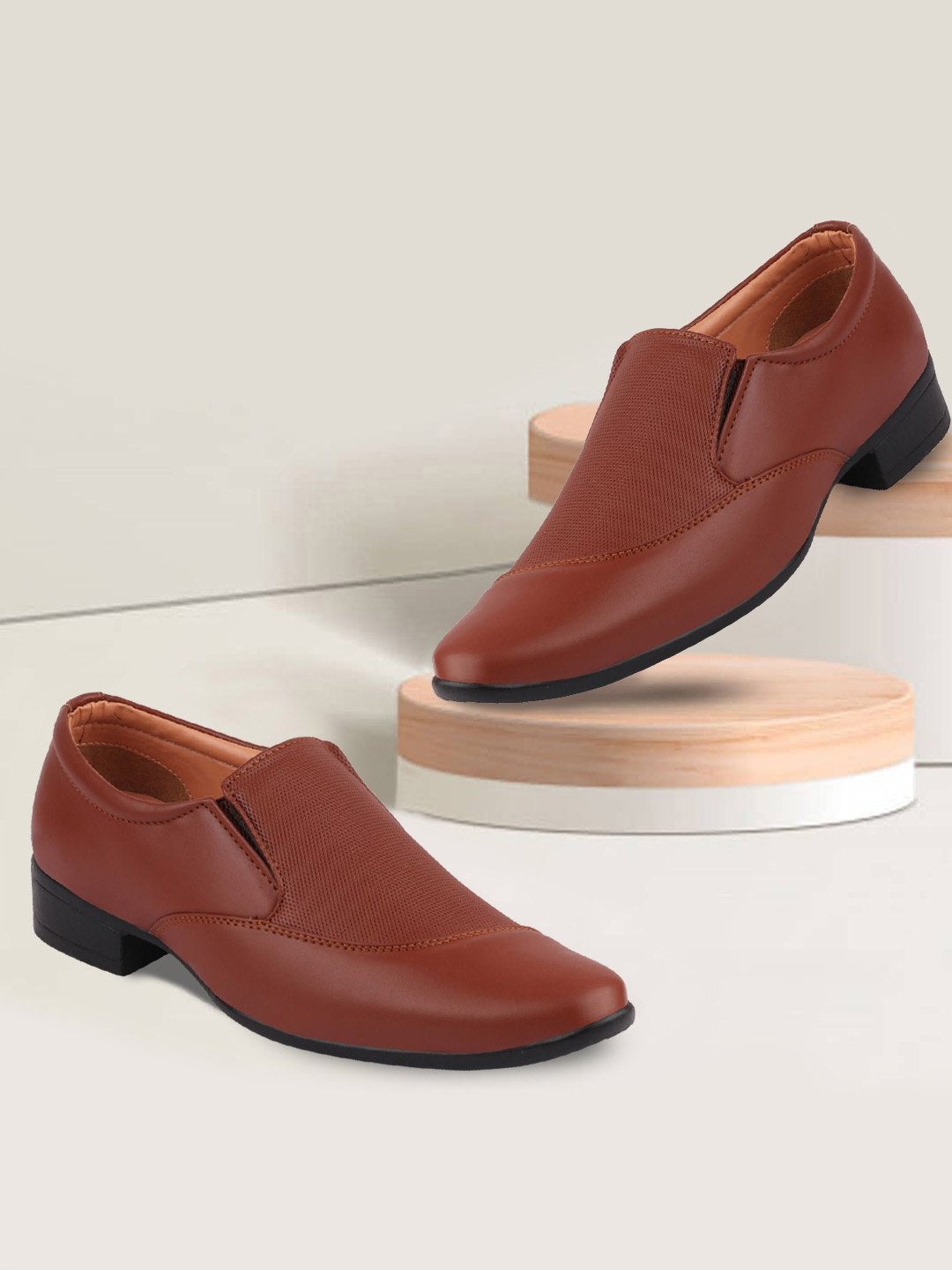 

FAUSTO Men Tan Brown Textured Formal Loafers