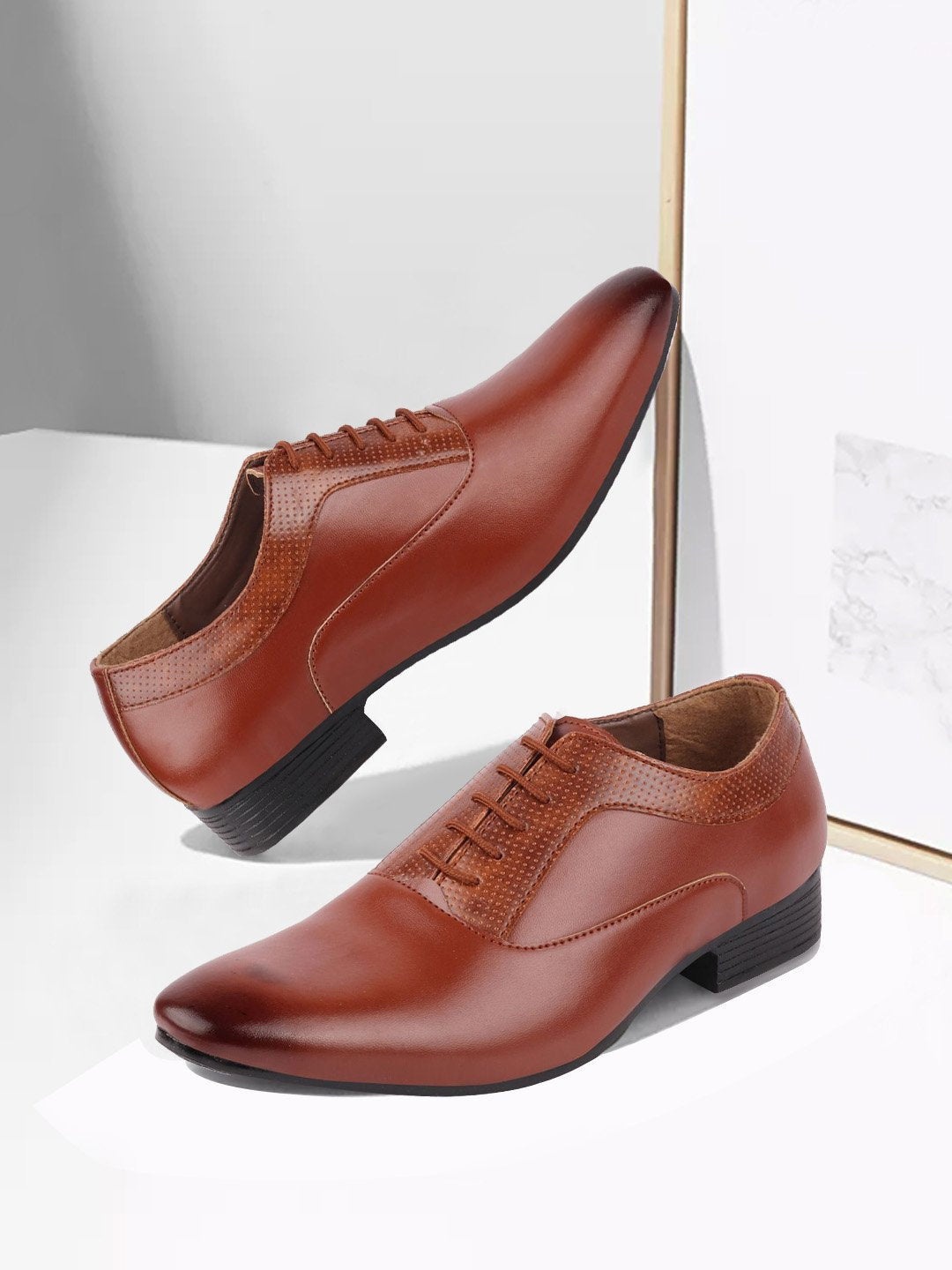 

FAUSTO Men Tan-Brown Solid Formal Oxfords