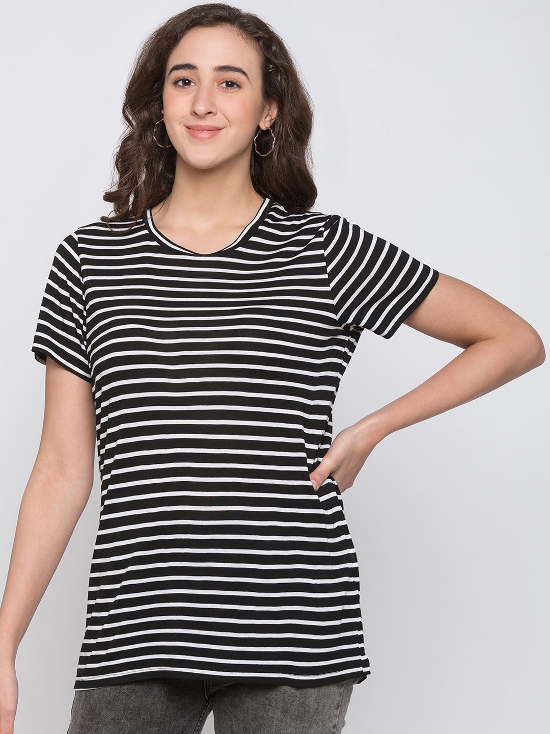 

Globus Women Black & White Striped Round Neck T-shirt