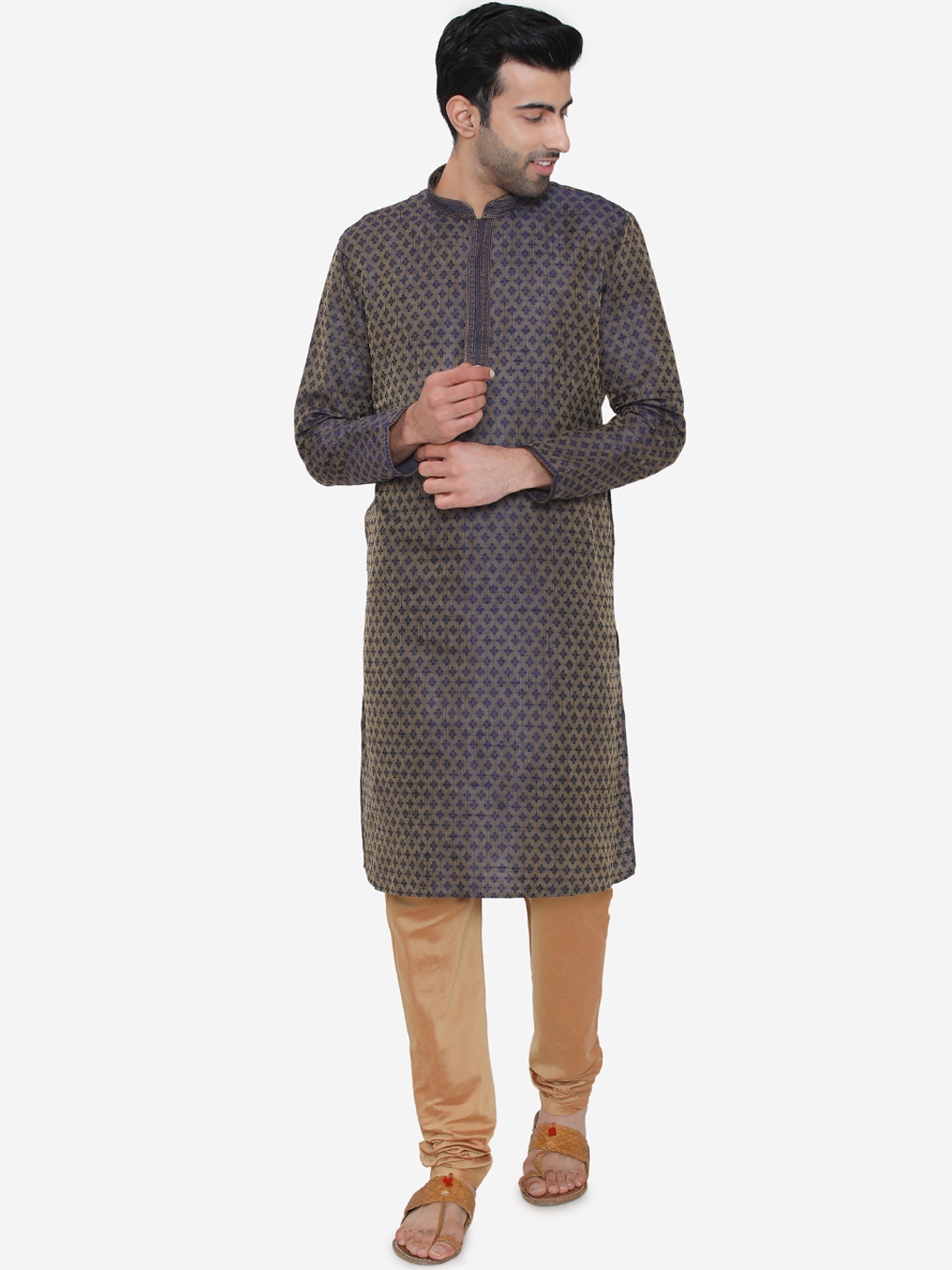 

Manyavar Men Blue & Gold-Toned Woven Design Kurta with Churidar
