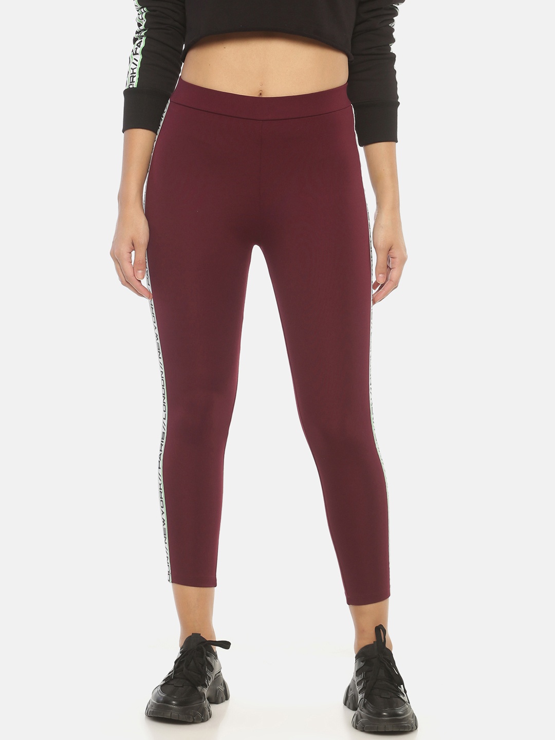 

FabAlley Women Maroon Solid Cropped Leggings