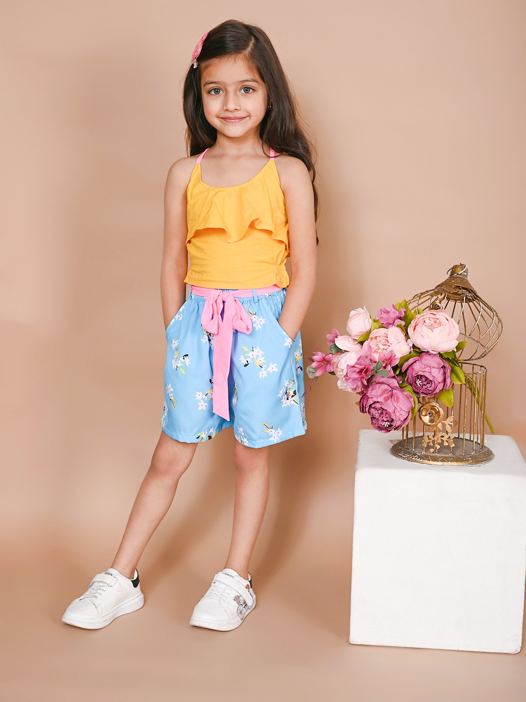 

LilPicks Girls Yellow & Blue Solid Top with Shorts