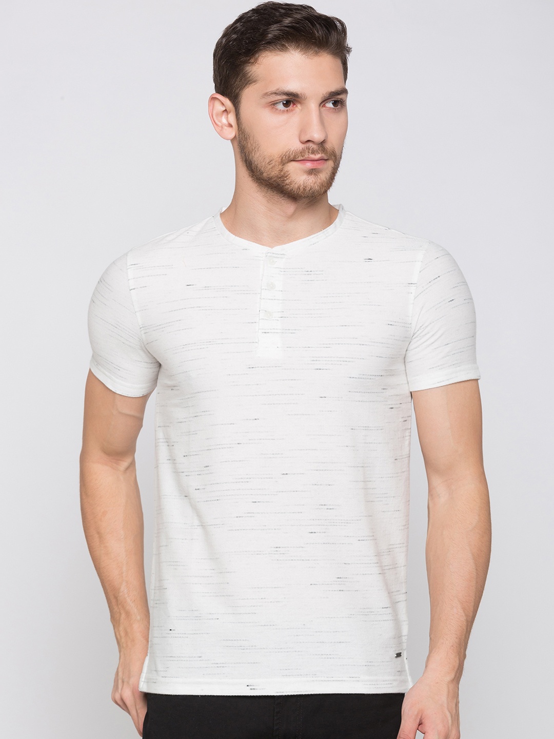

Globus Men Off-White Solid Henley Neck T-shirt