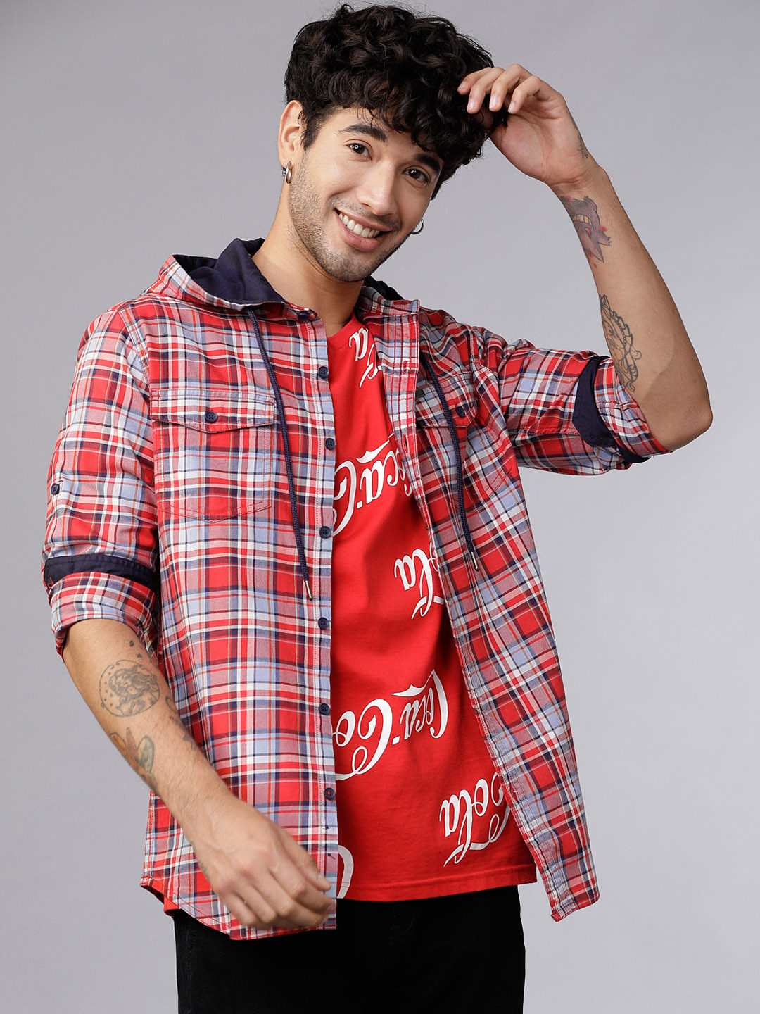

LOCOMOTIVE Men Red & White Slim Fit Checked Casual Shirt
