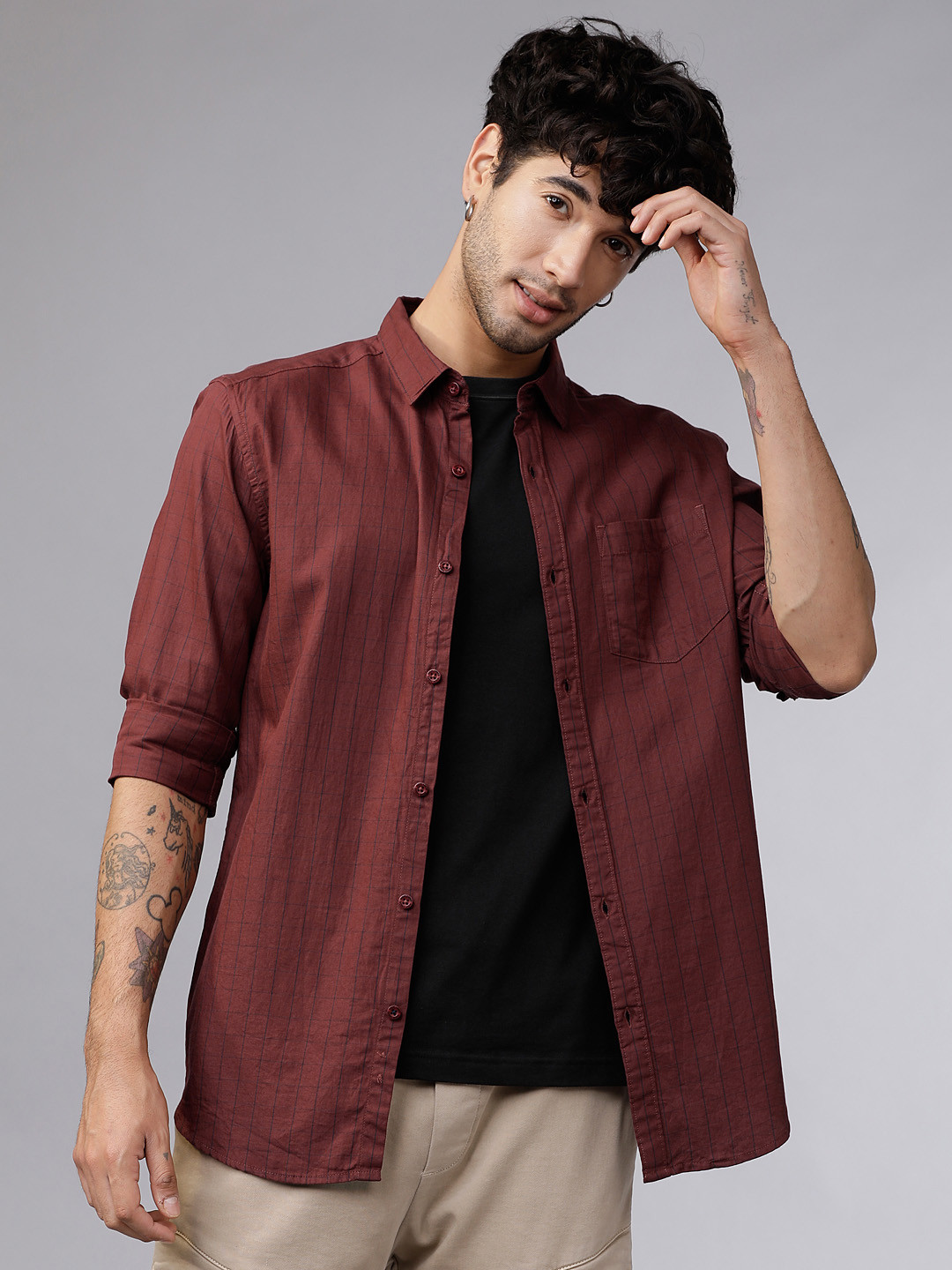 

HIGHLANDER Men Rust & Navy Blue Slim Fit Striped Casual Shirt