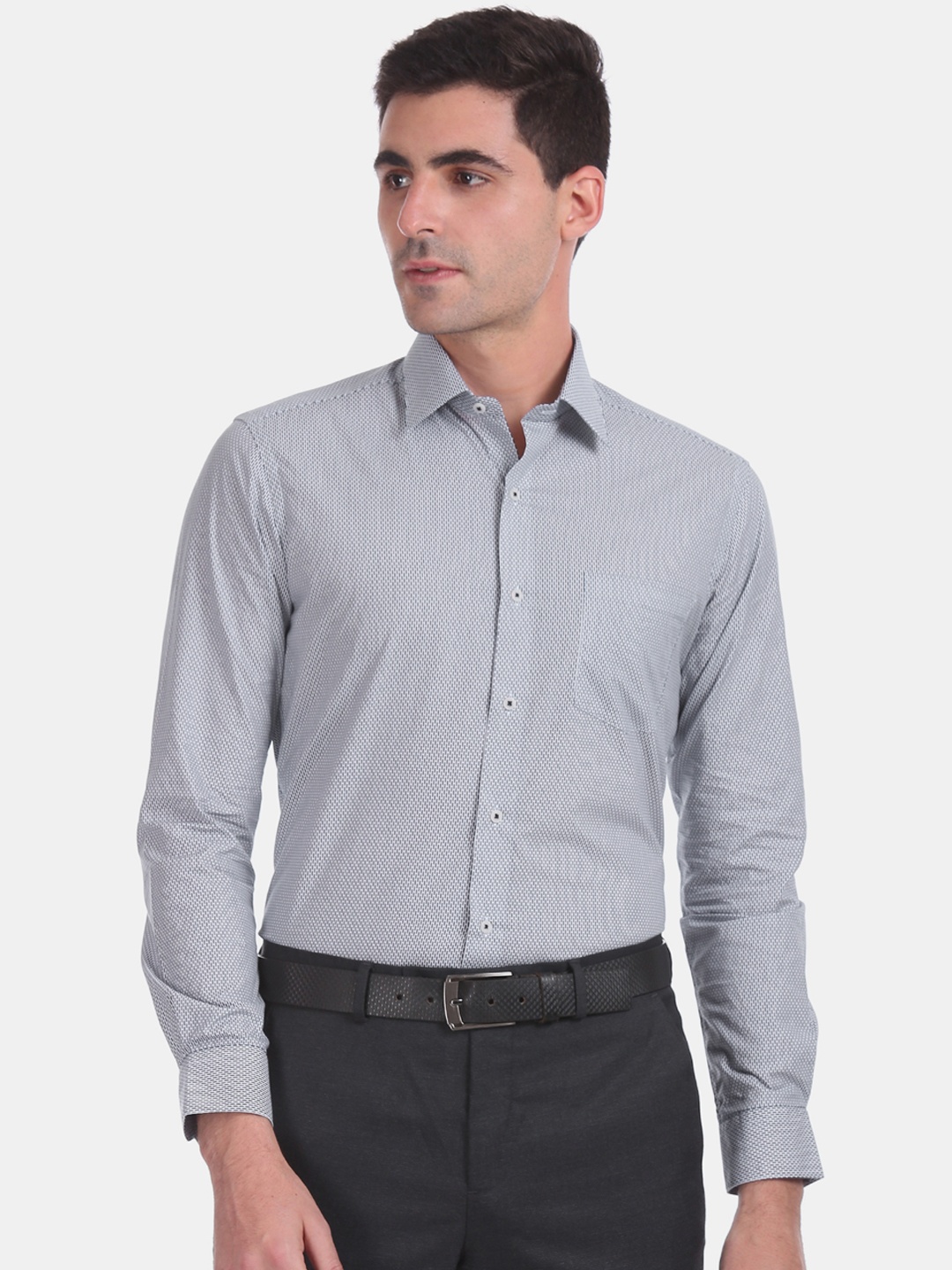 

Arrow Men White & Navy Blue Slim Fit Printed Formal Shirt