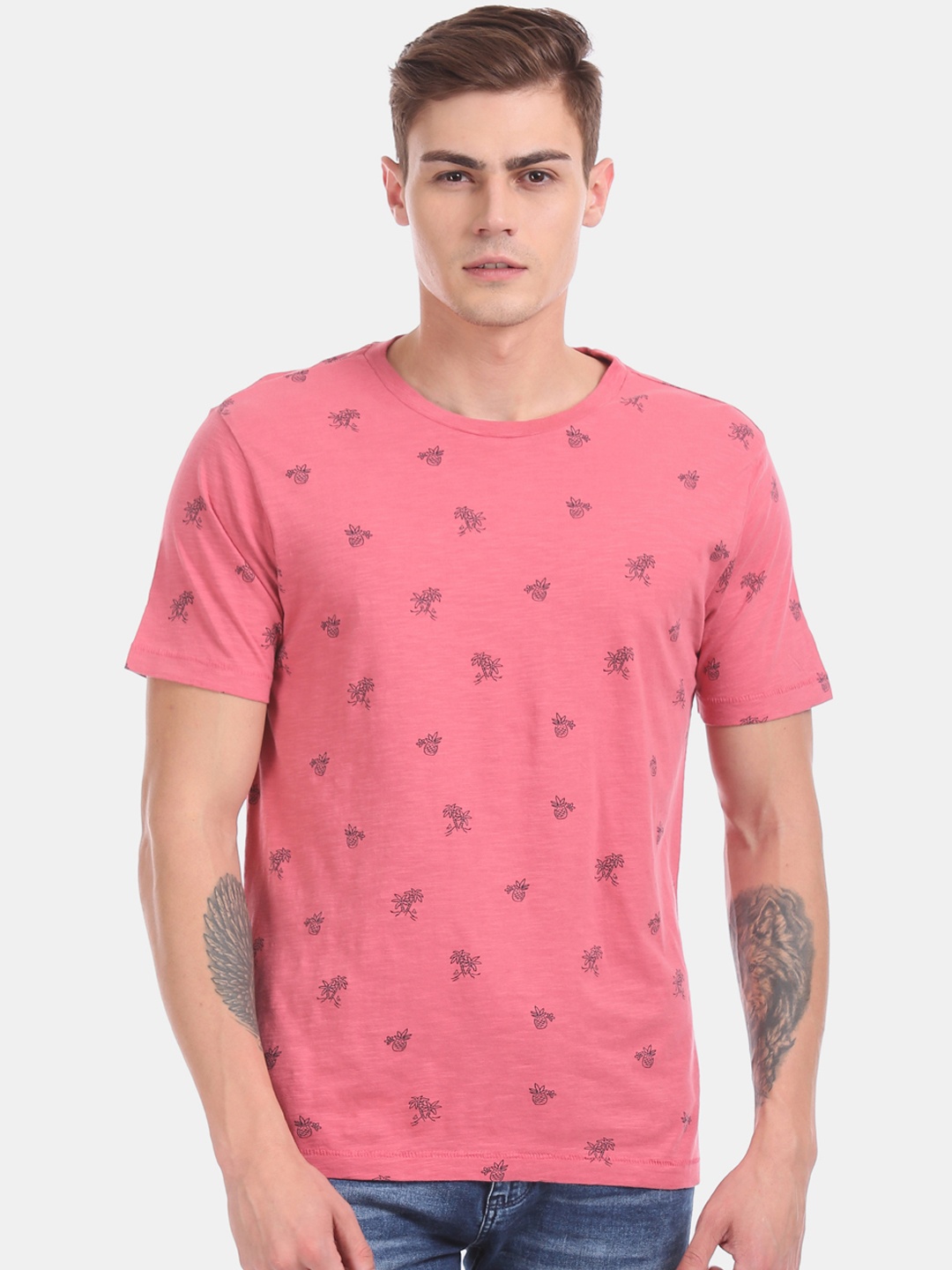 

Aeropostale Men Pink Black Printed Round Neck Pure Cotton T-shirt