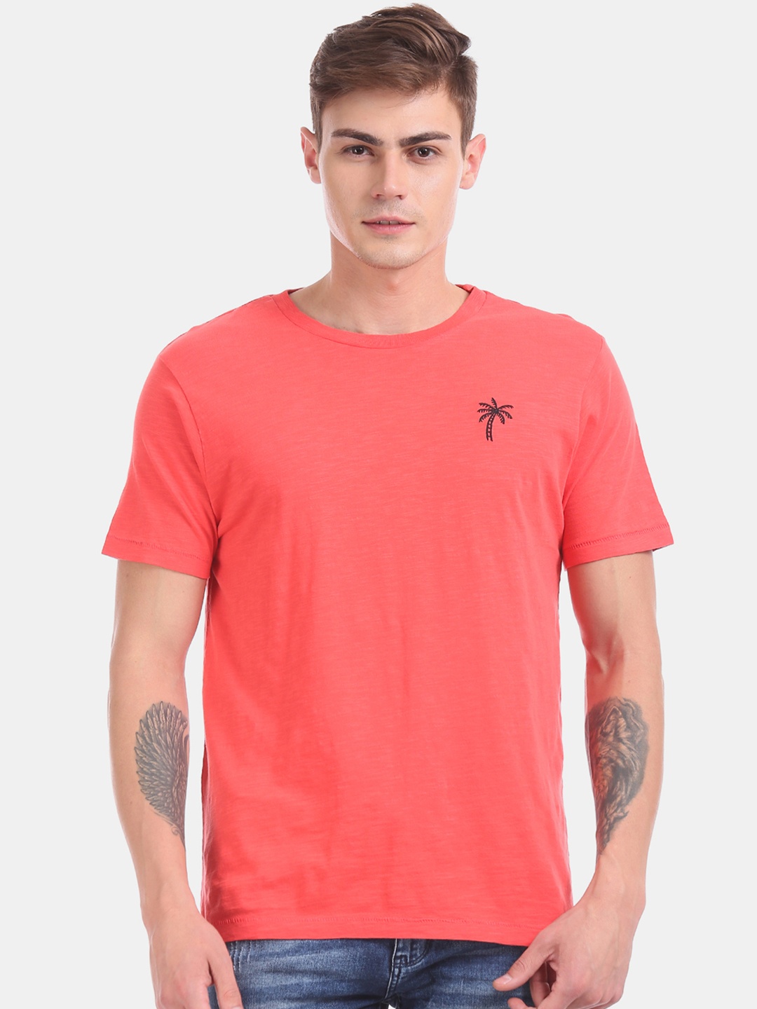 

Aeropostale Men Coral Pink Solid Round Neck Pure Cotton T-shirt