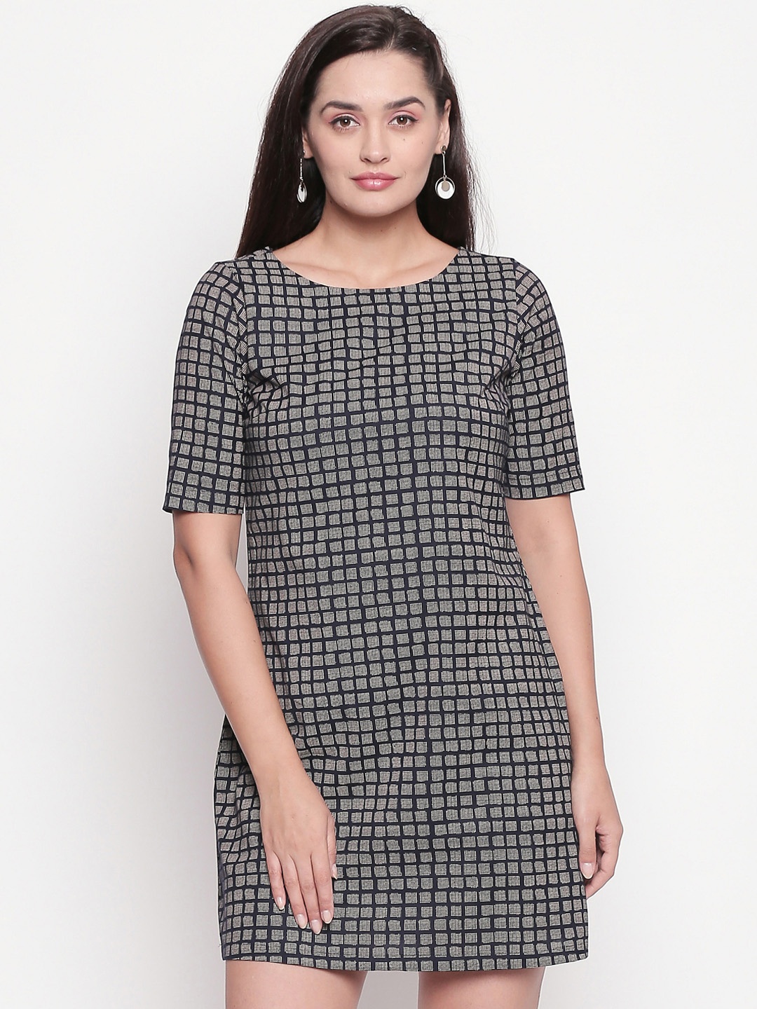 

AKKRITI BY PANTALOONS Women Black & White Checked Fit and Flare Dress