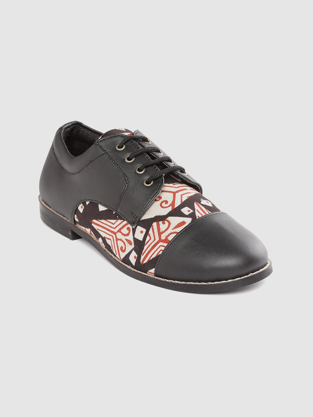 

Ekta Women Black & Off-White Penta Diamond Handcrafted Printed Derbys