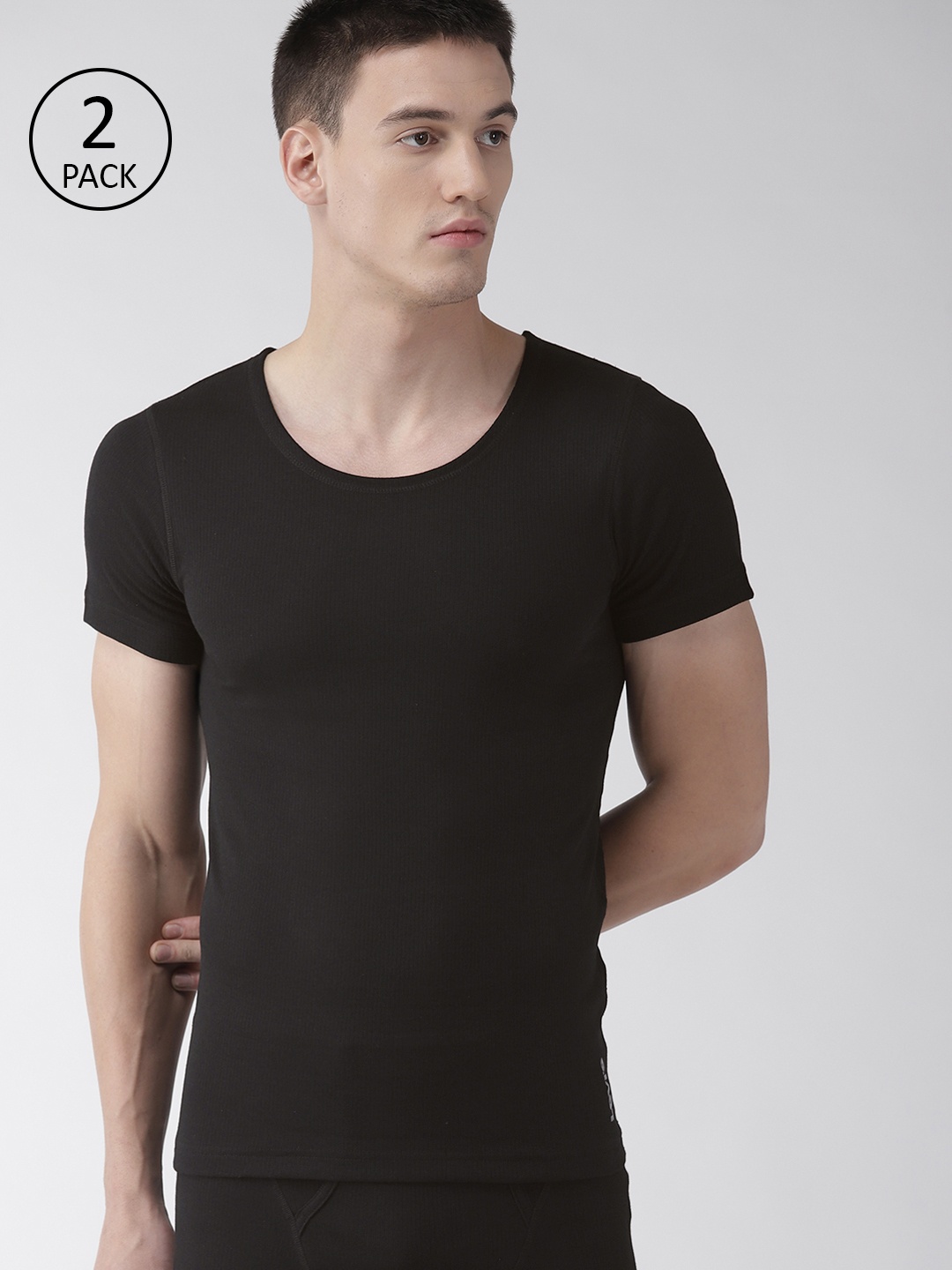 

Levis Men Pack of 2 Black Solid Thermal Tops