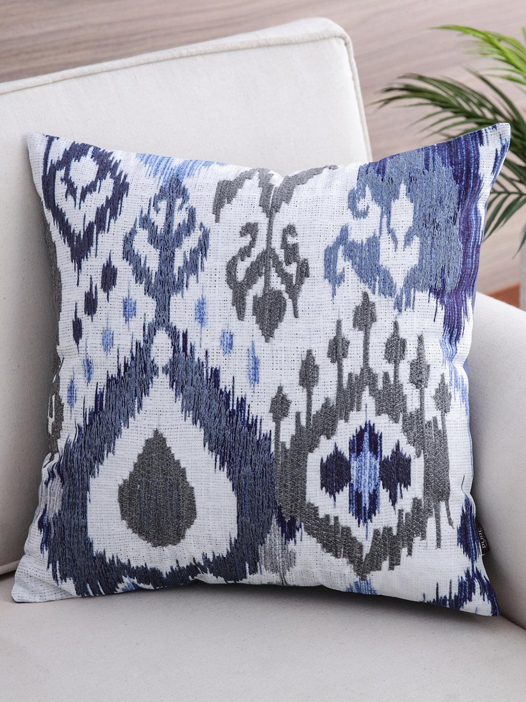 

Pure Home and Living Blue & White Single Abstract Square Cushion Cover