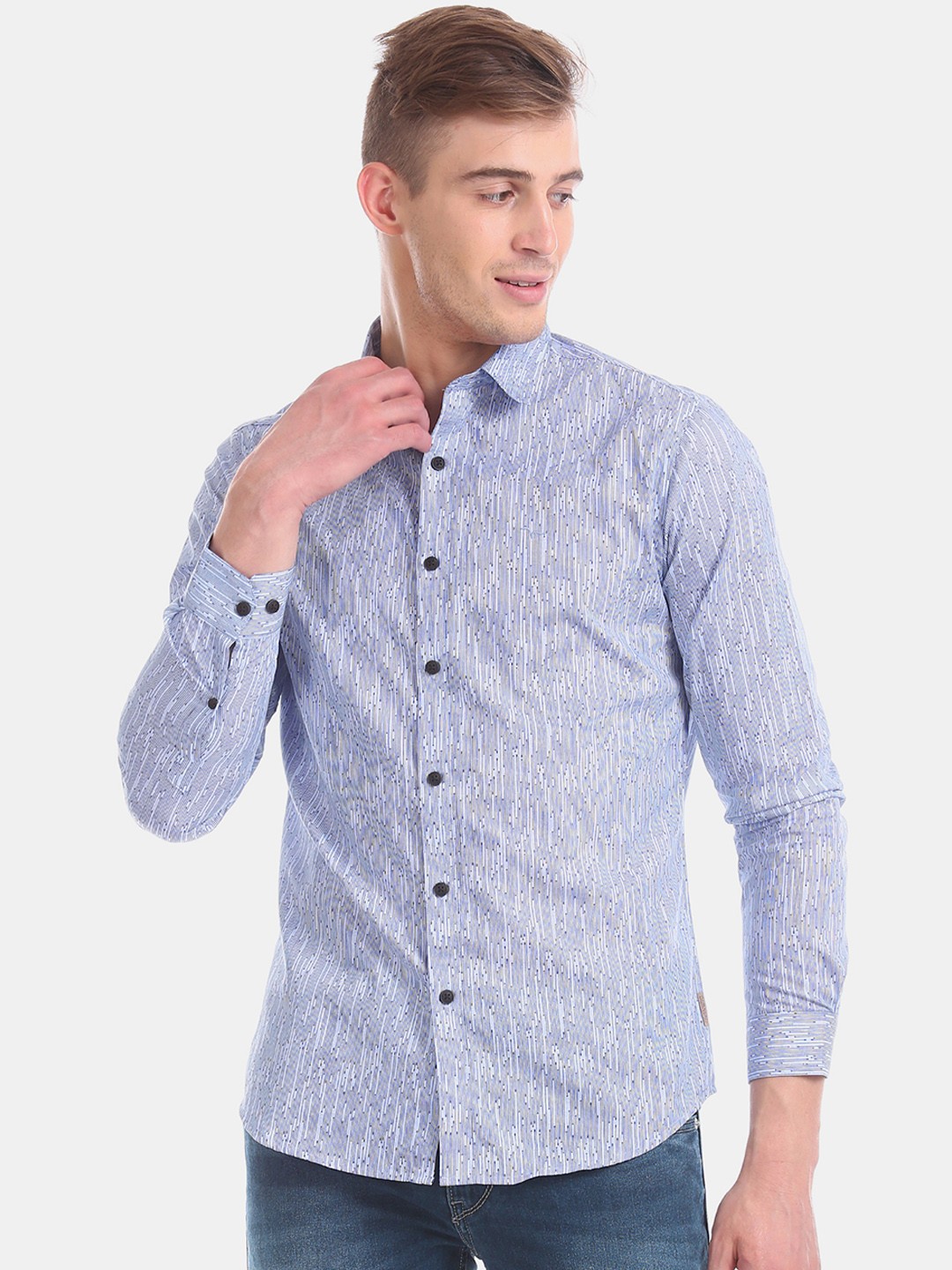 

Flying Machine Men Blue Regular Fit Printed Casual Shirt