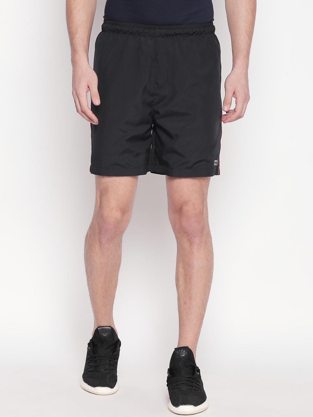 

Ajile by Pantaloons Men Black Solid Slim Fit Sports Shorts
